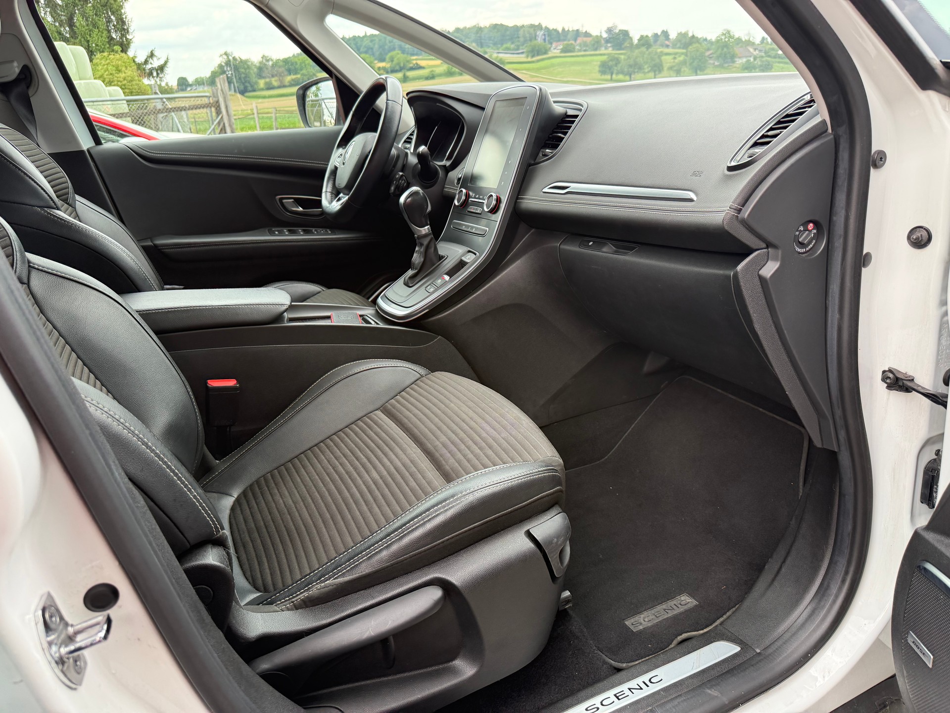 RENAULT Grand Scénic 1.3 16V Turbo Intens EDC-image-7