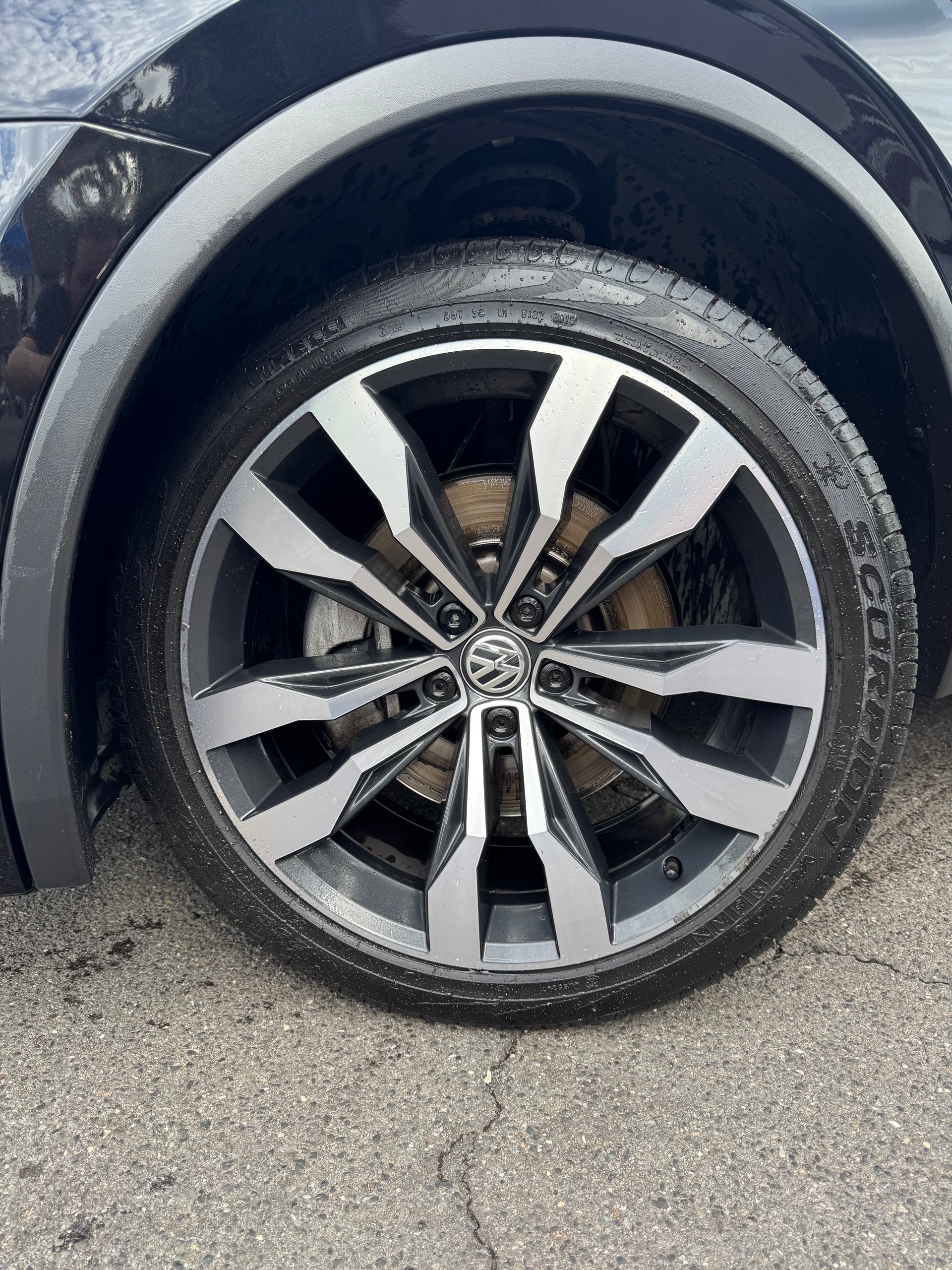 VW Tiguan 2.0 TDI SCR R-Line 4Motion DSG-showroom-element-1