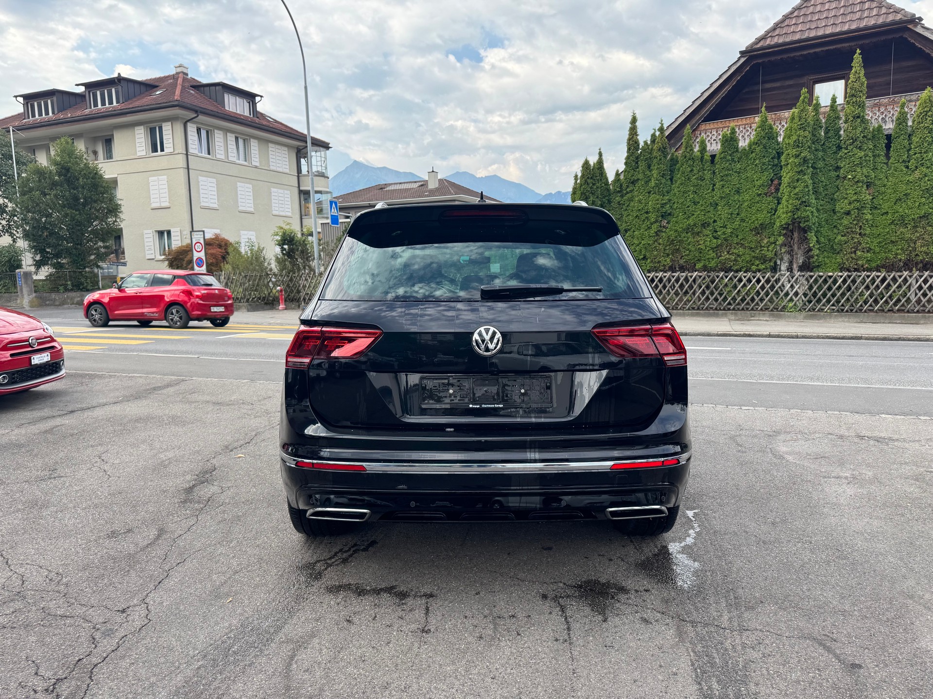 VW Tiguan 2.0 TDI SCR R-Line 4Motion DSG-image-6