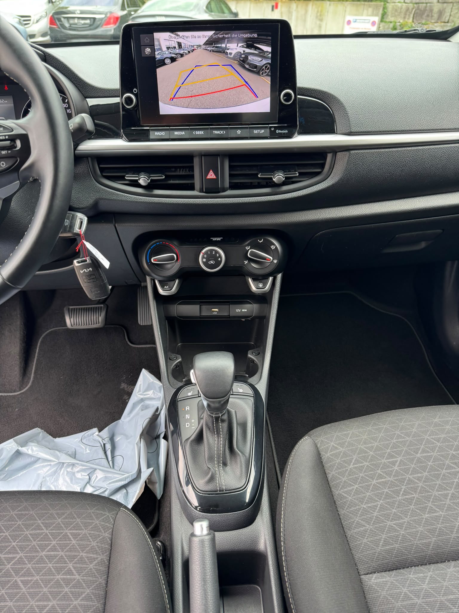 KIA Picanto 1.0 CVVT First Edition AMT-image-12