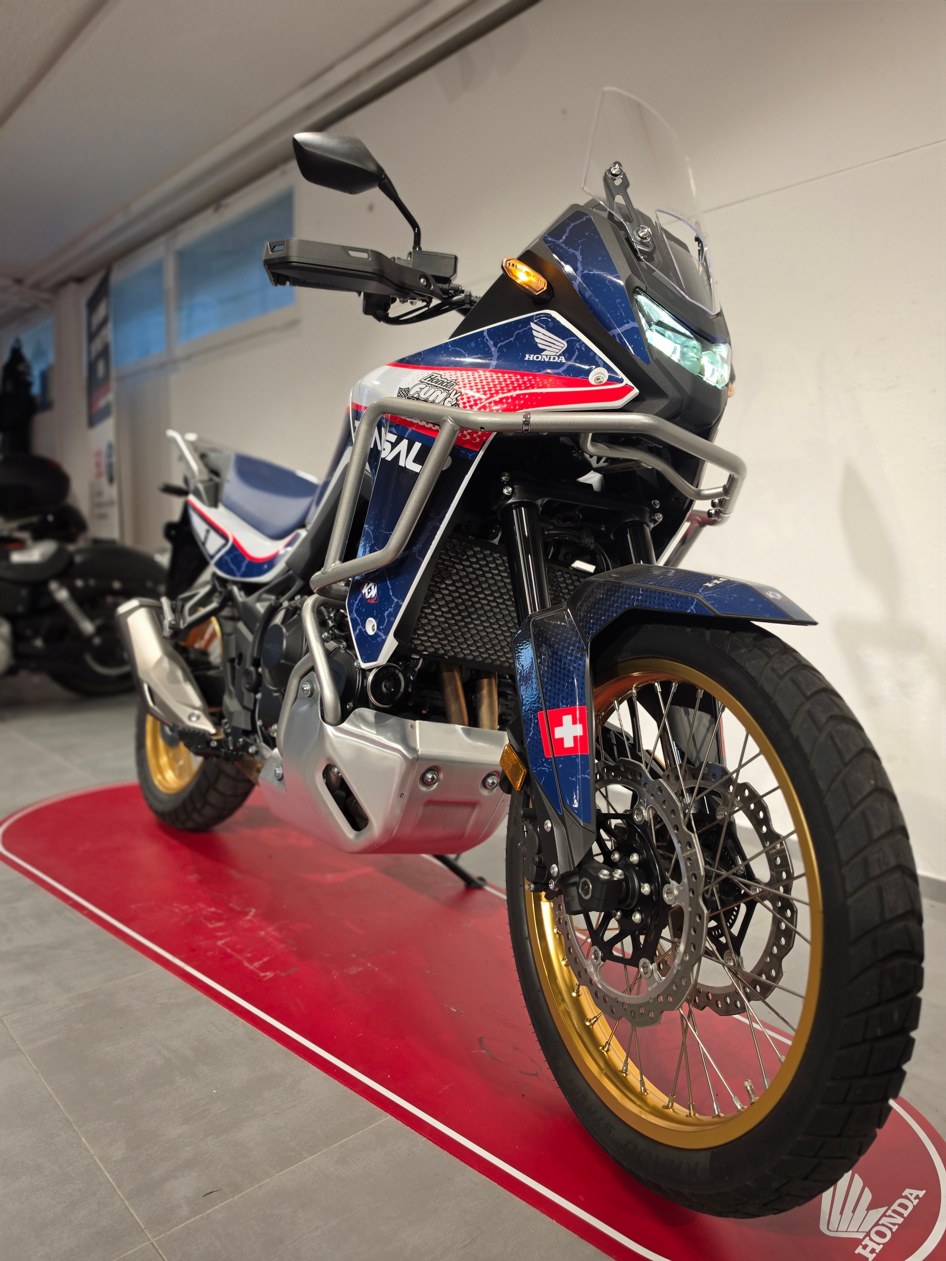 HONDA XL 750 Transalp-image-2