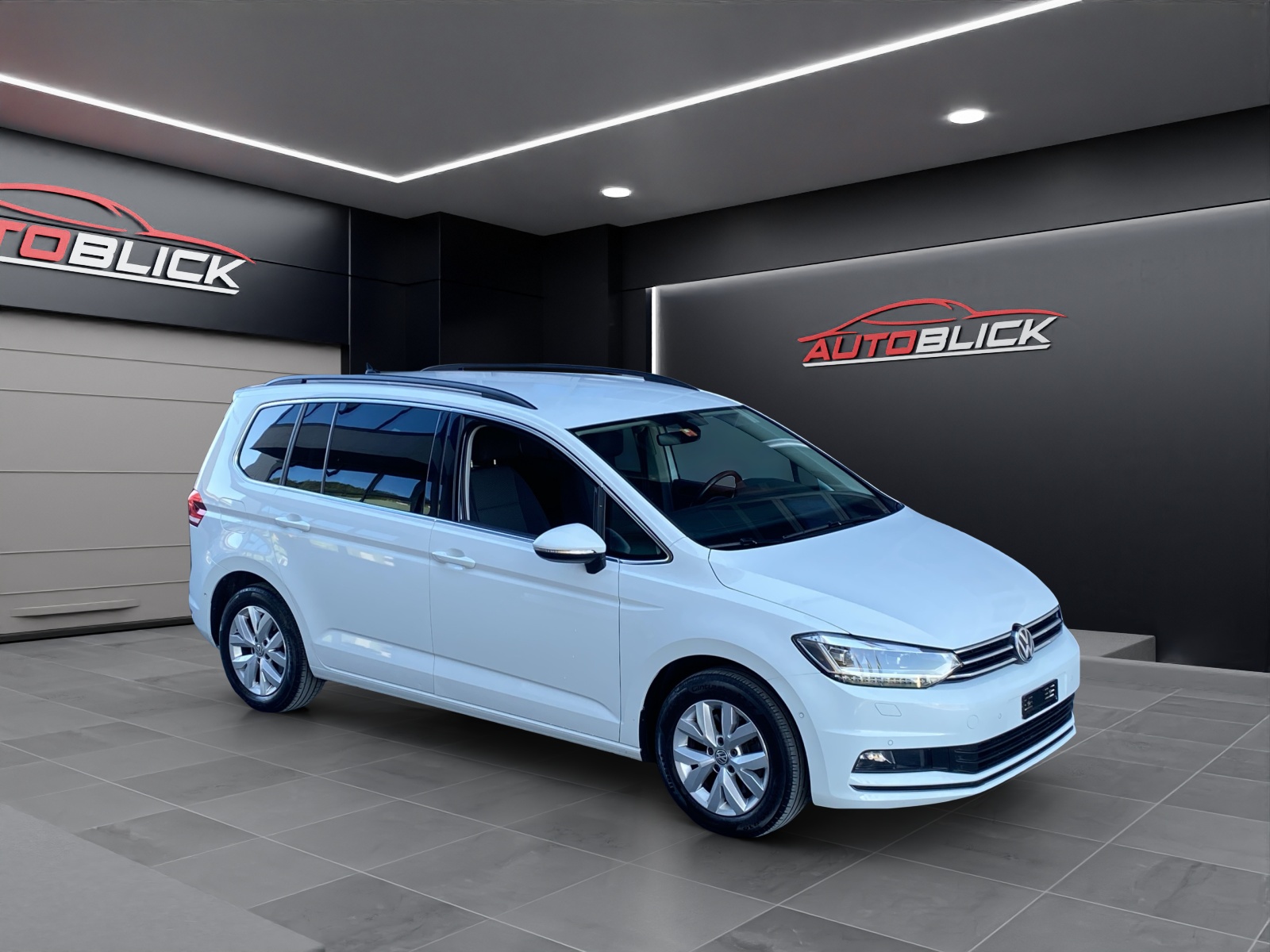 VW Touran 1.5 Benzin TSI 150-PS DSG-Automat 7-Plätzer Frisch MFK & ab Service Schweizer Fahrzeug aus erster Schweizer Hand-showroom-element-2