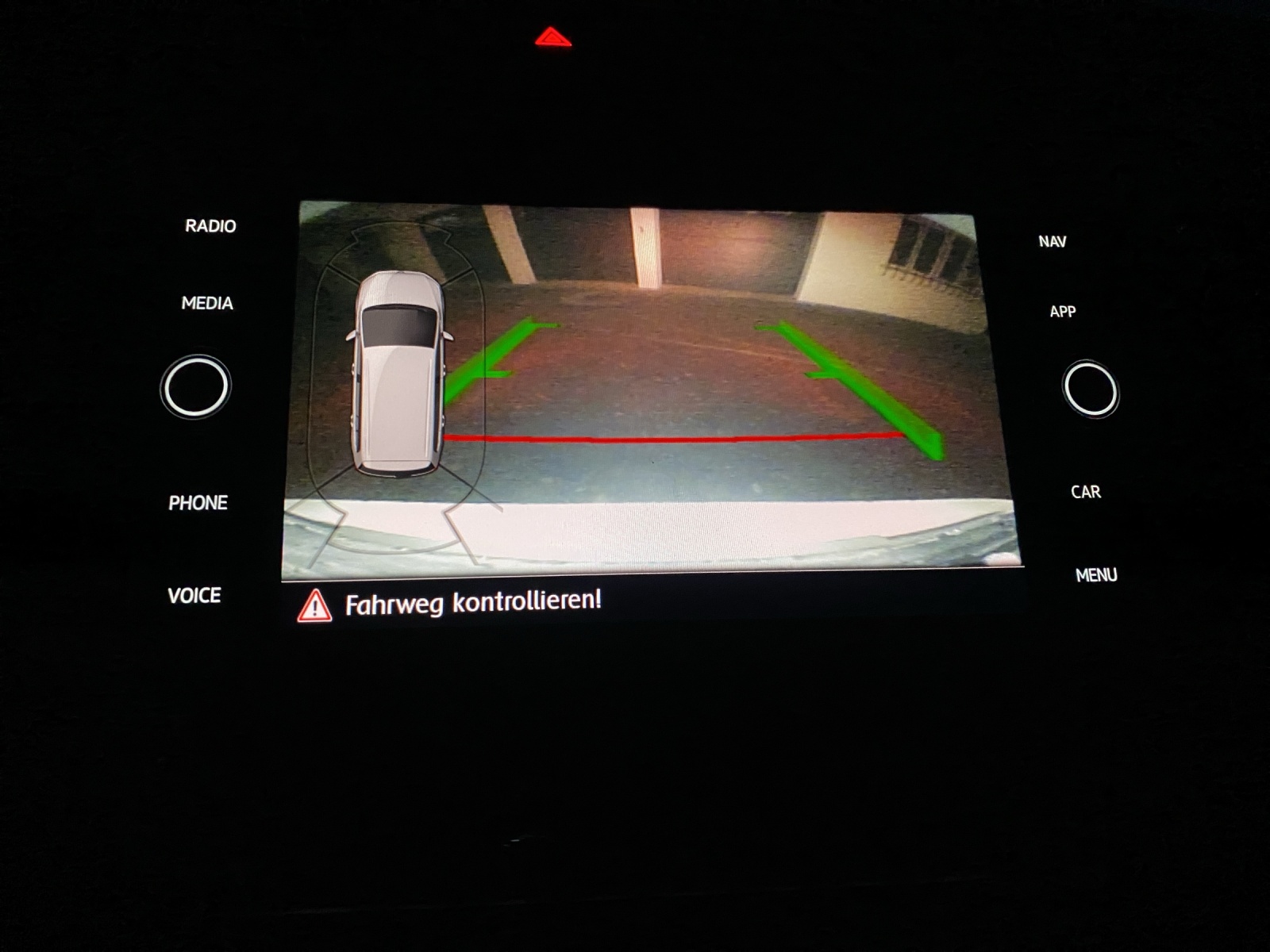 VW Touran 1.5 Benzin TSI 150-PS DSG-Automat 7-Plätzer Frisch MFK & ab Service Schweizer Fahrzeug aus erster Schweizer Hand-image-24