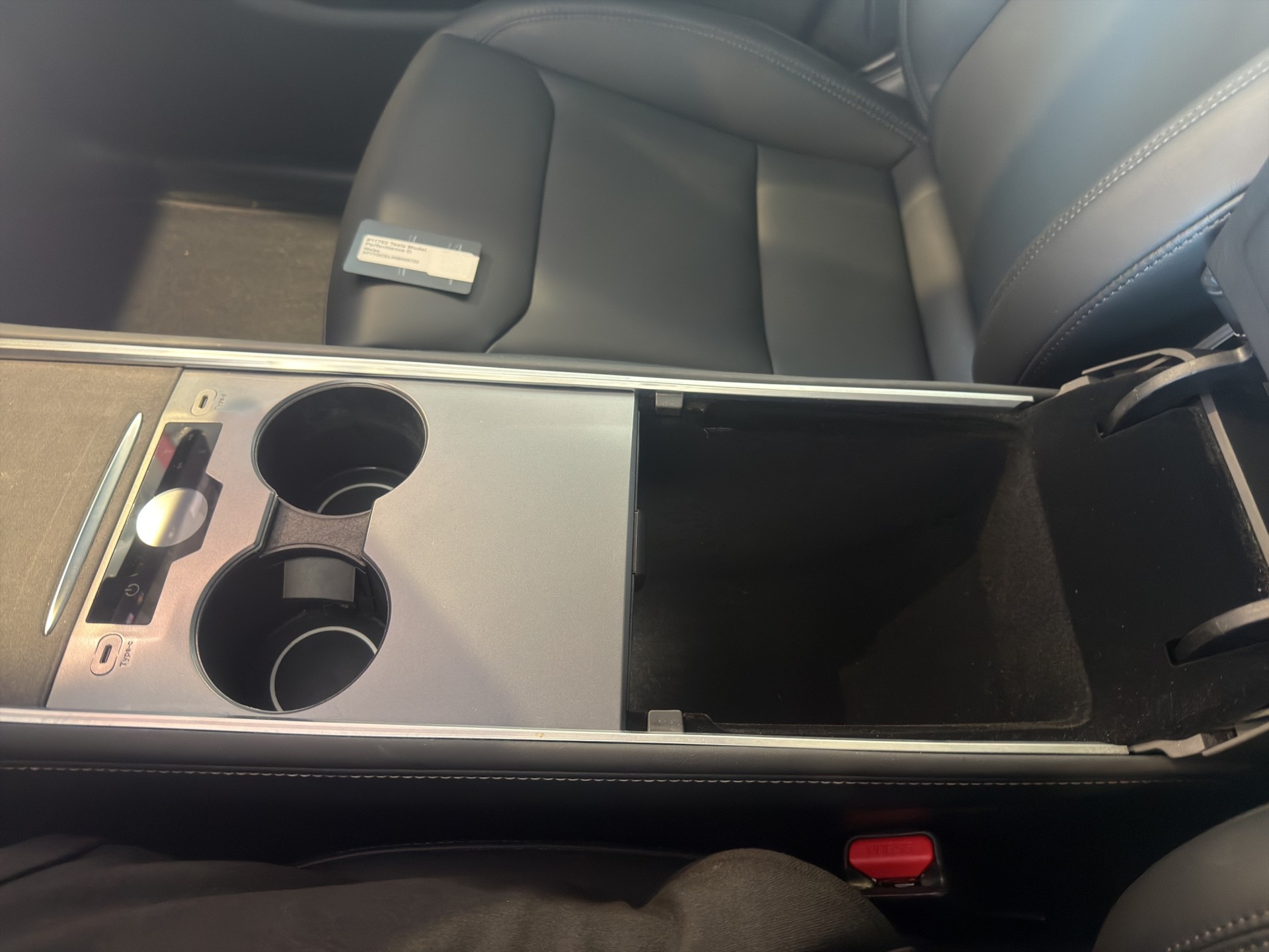 TESLA Model Y Performance D-image-52