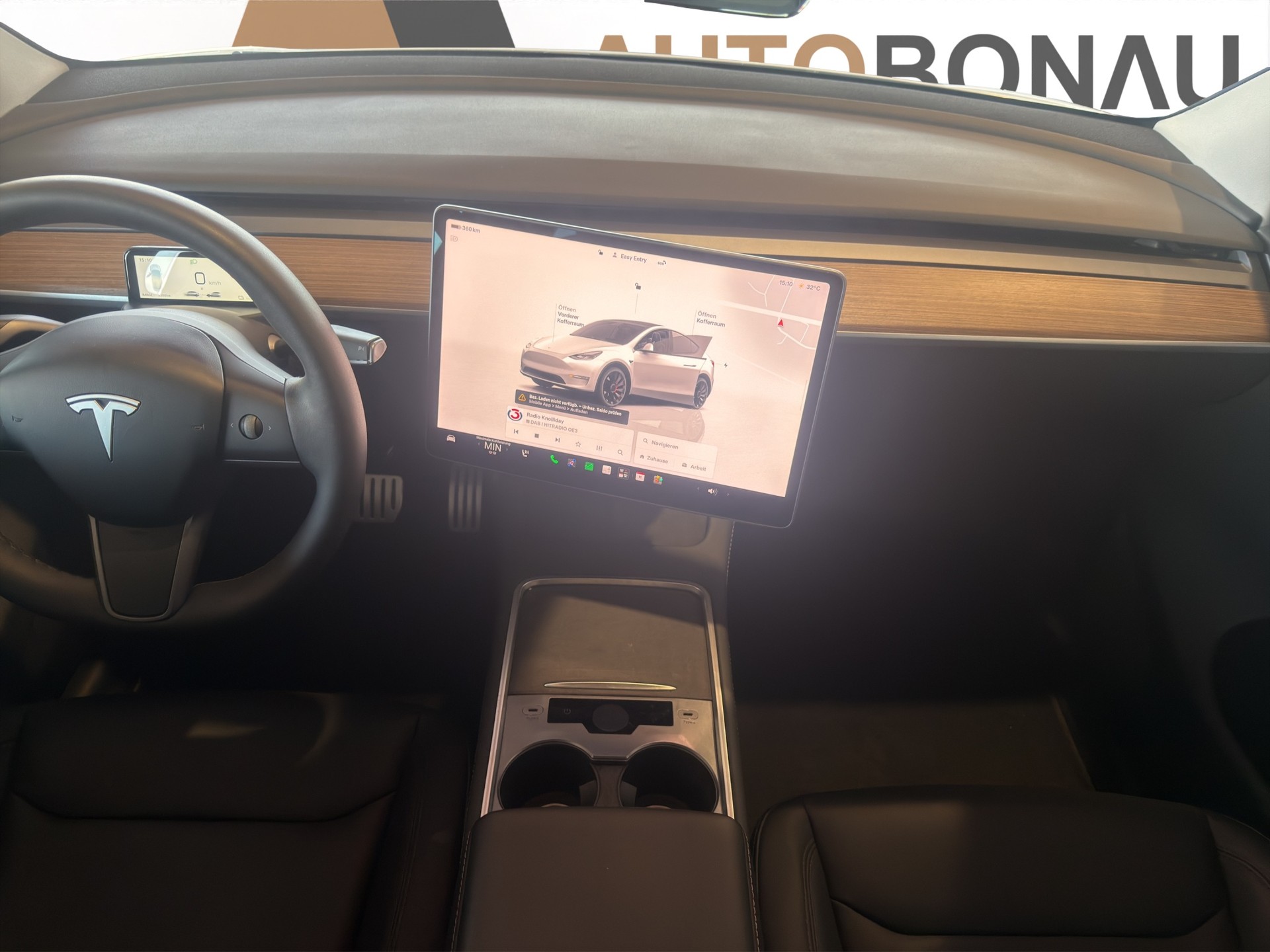 TESLA Model Y Performance D-image-19