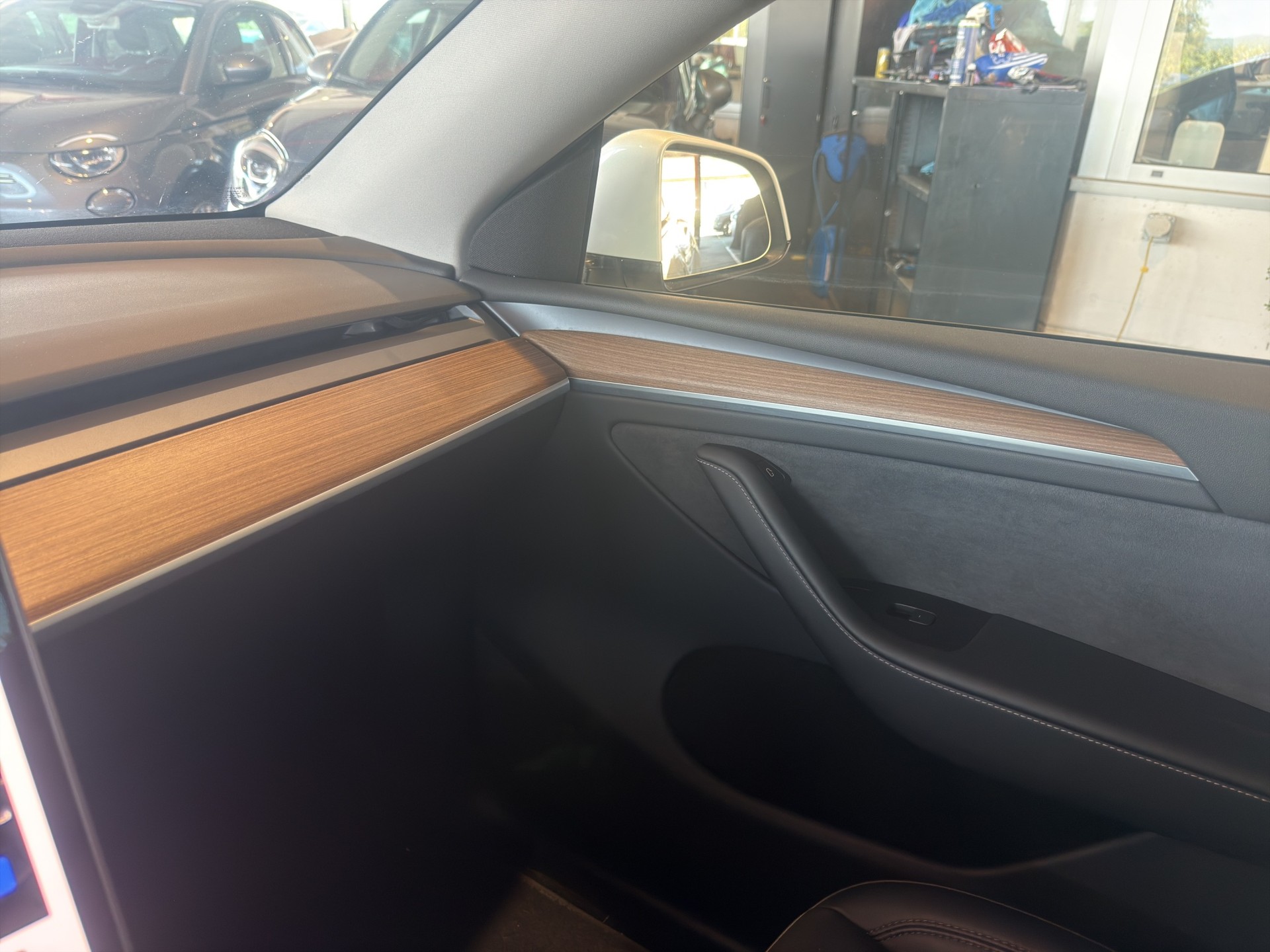 TESLA Model Y Performance D-image-39