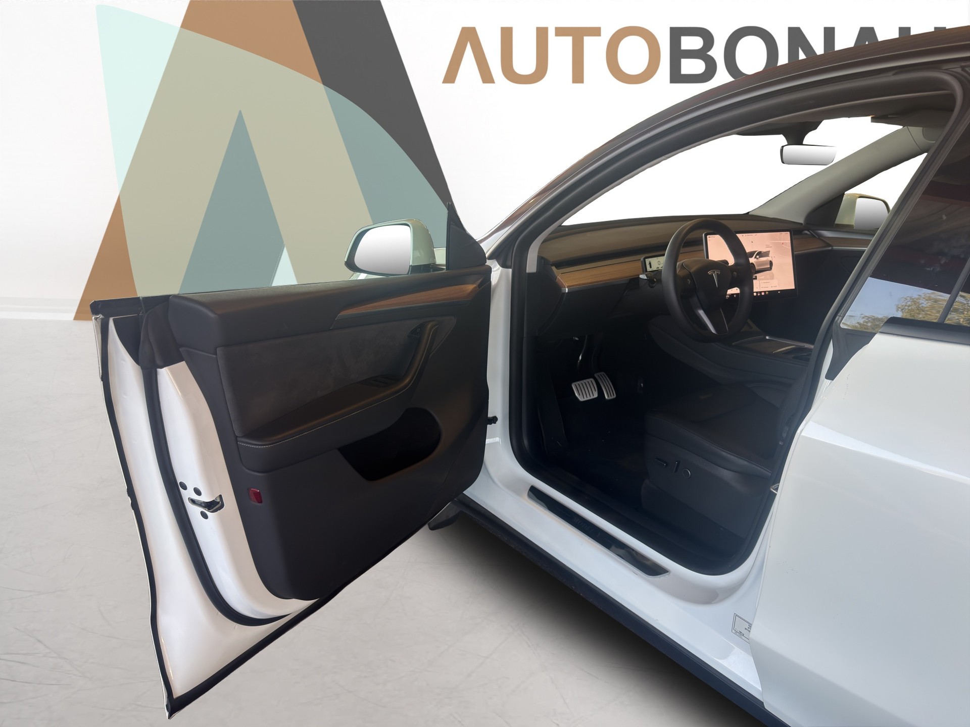 TESLA Model Y Performance D-image-62