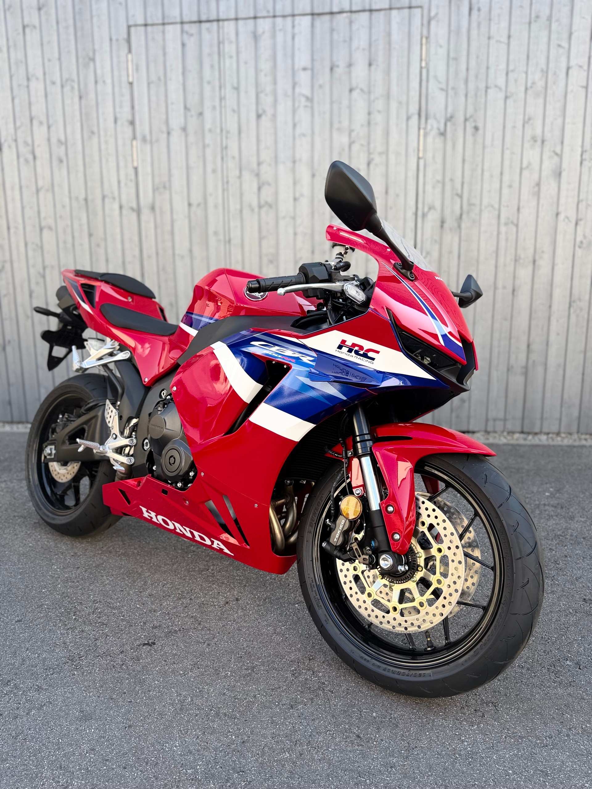 HONDA CBR 600 RR-image-1