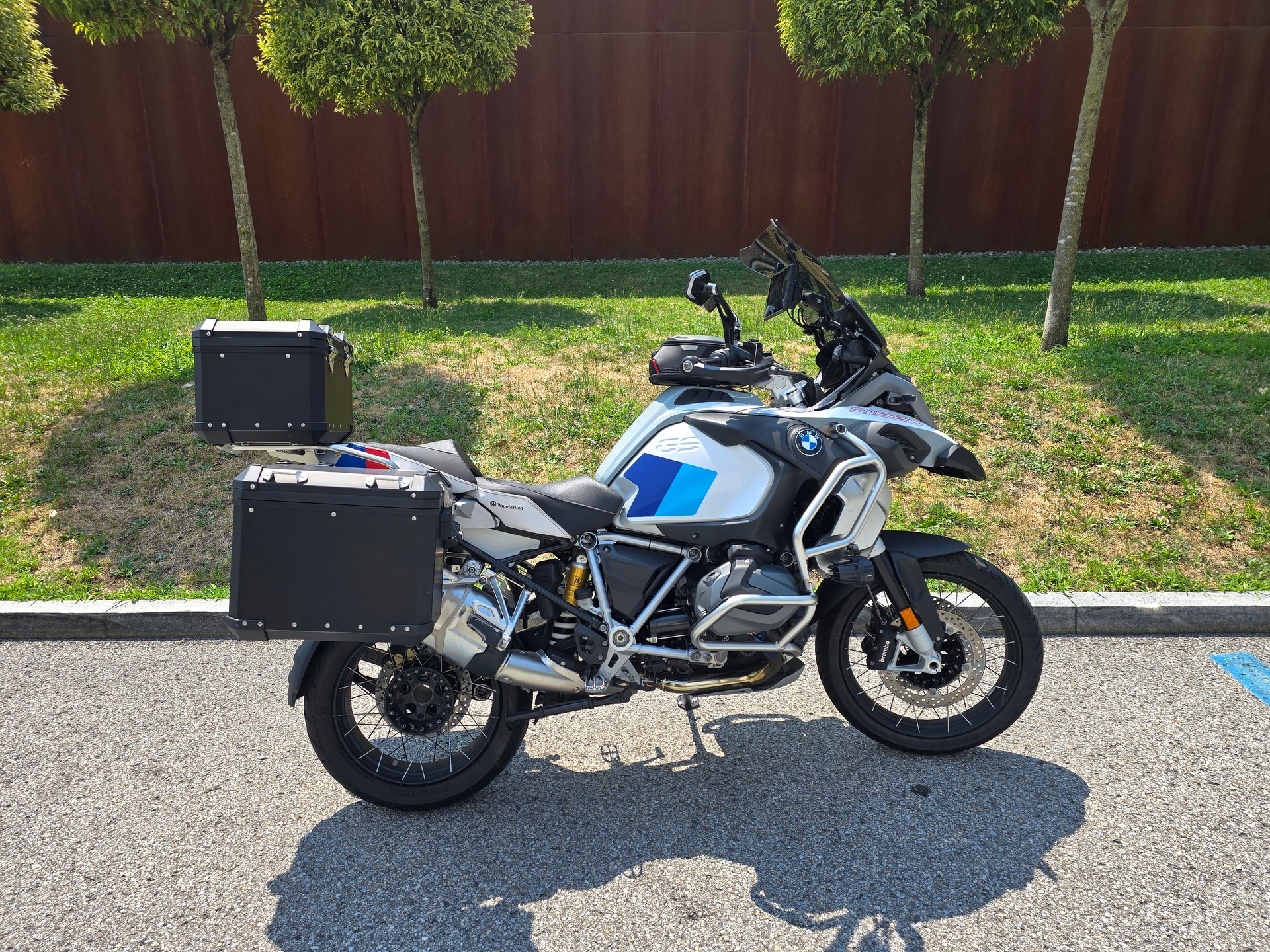 BMW R 1250 GS Adventure-image-3