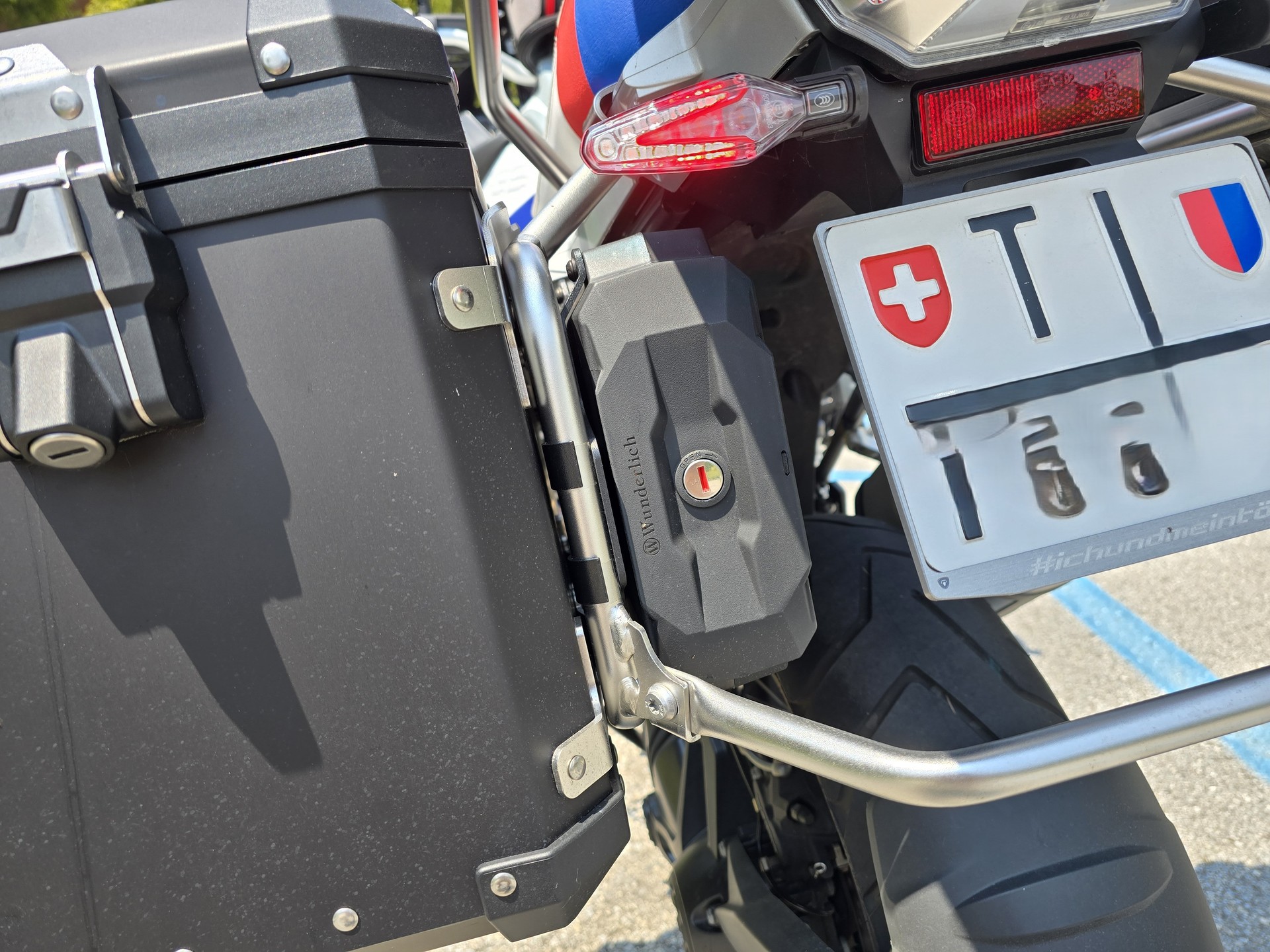 BMW R 1250 GS Adventure-image-10