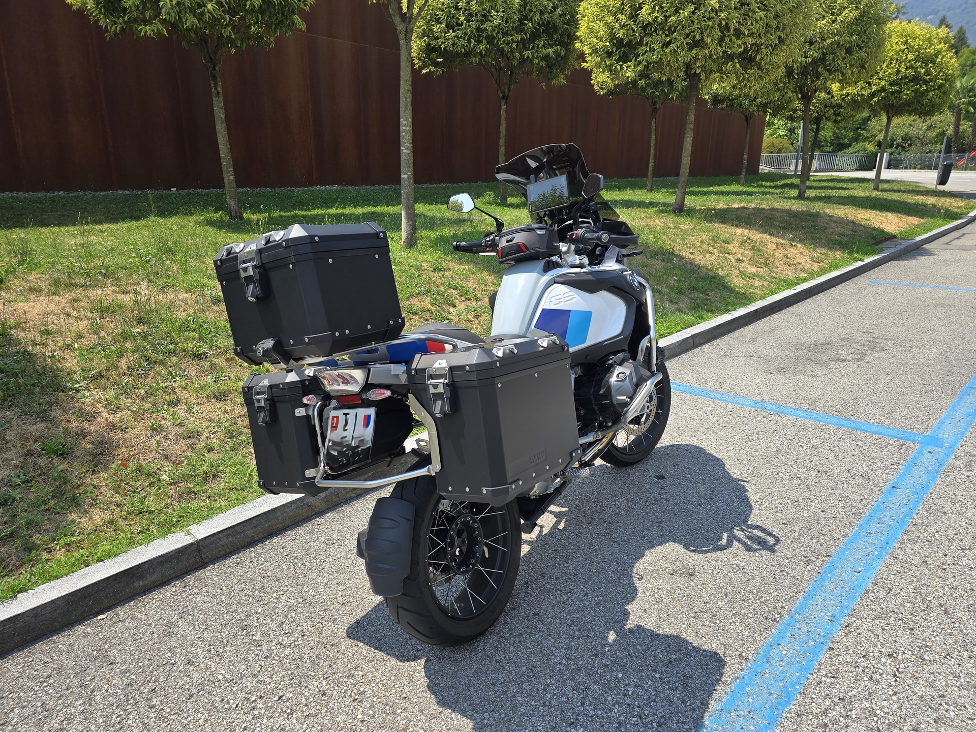 BMW R 1250 GS Adventure-image-4