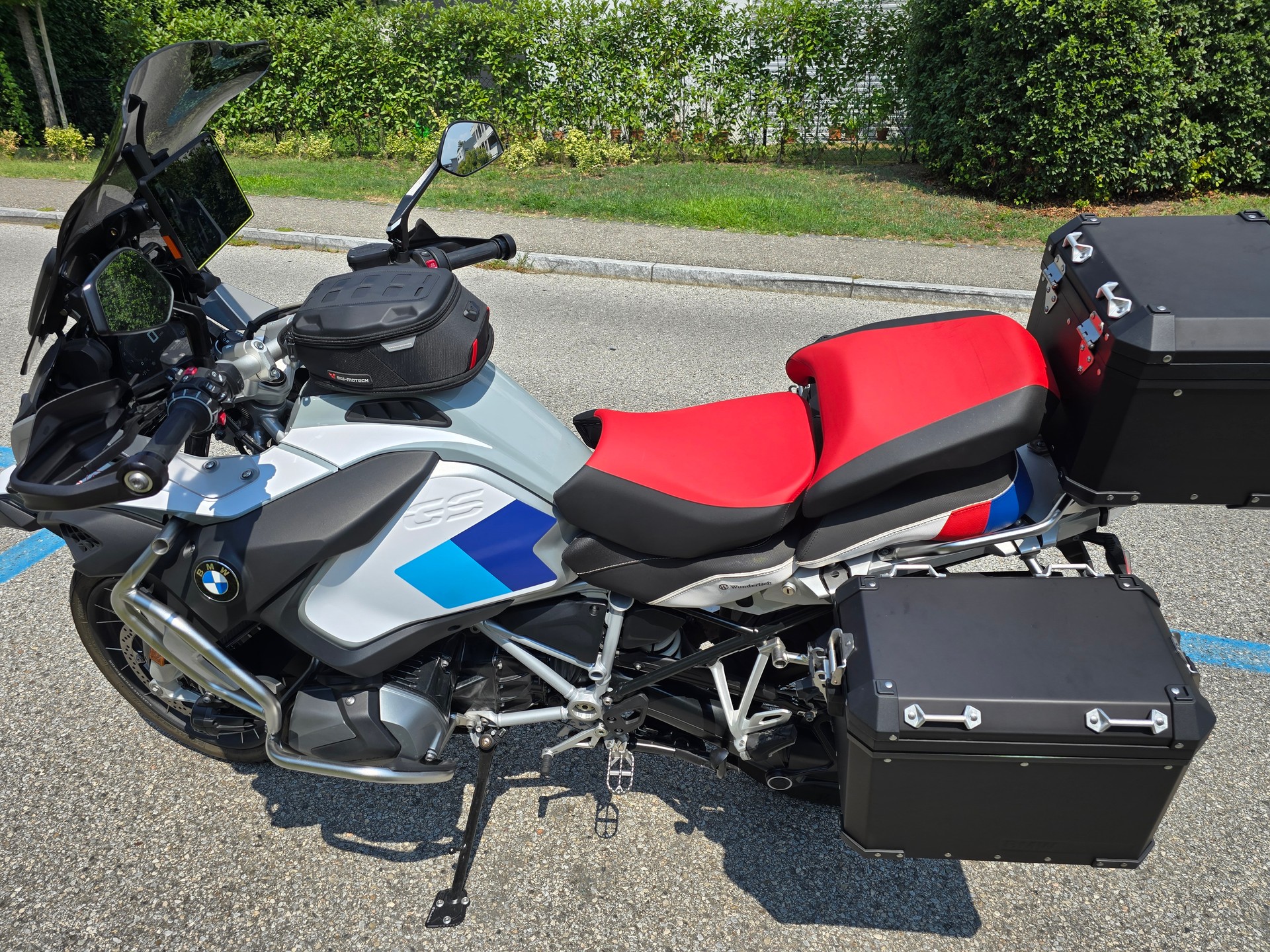 BMW R 1250 GS Adventure-image-8
