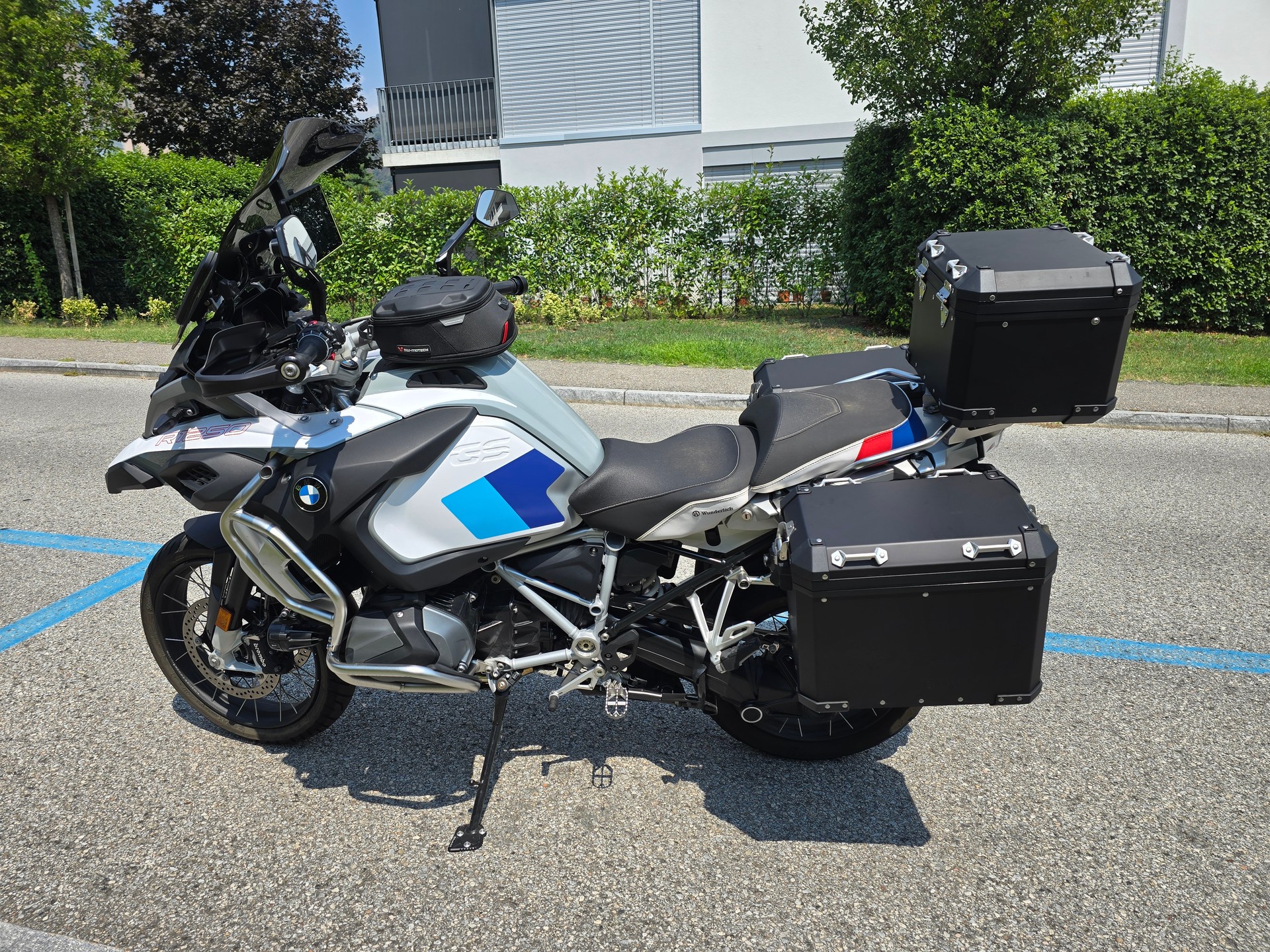 BMW R 1250 GS Adventure-image-7