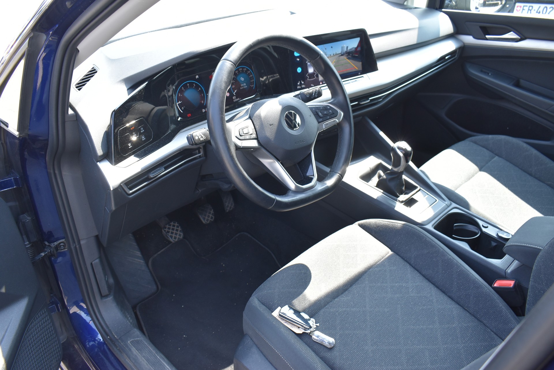 VW Golf 1.0 TSI Life-image-2