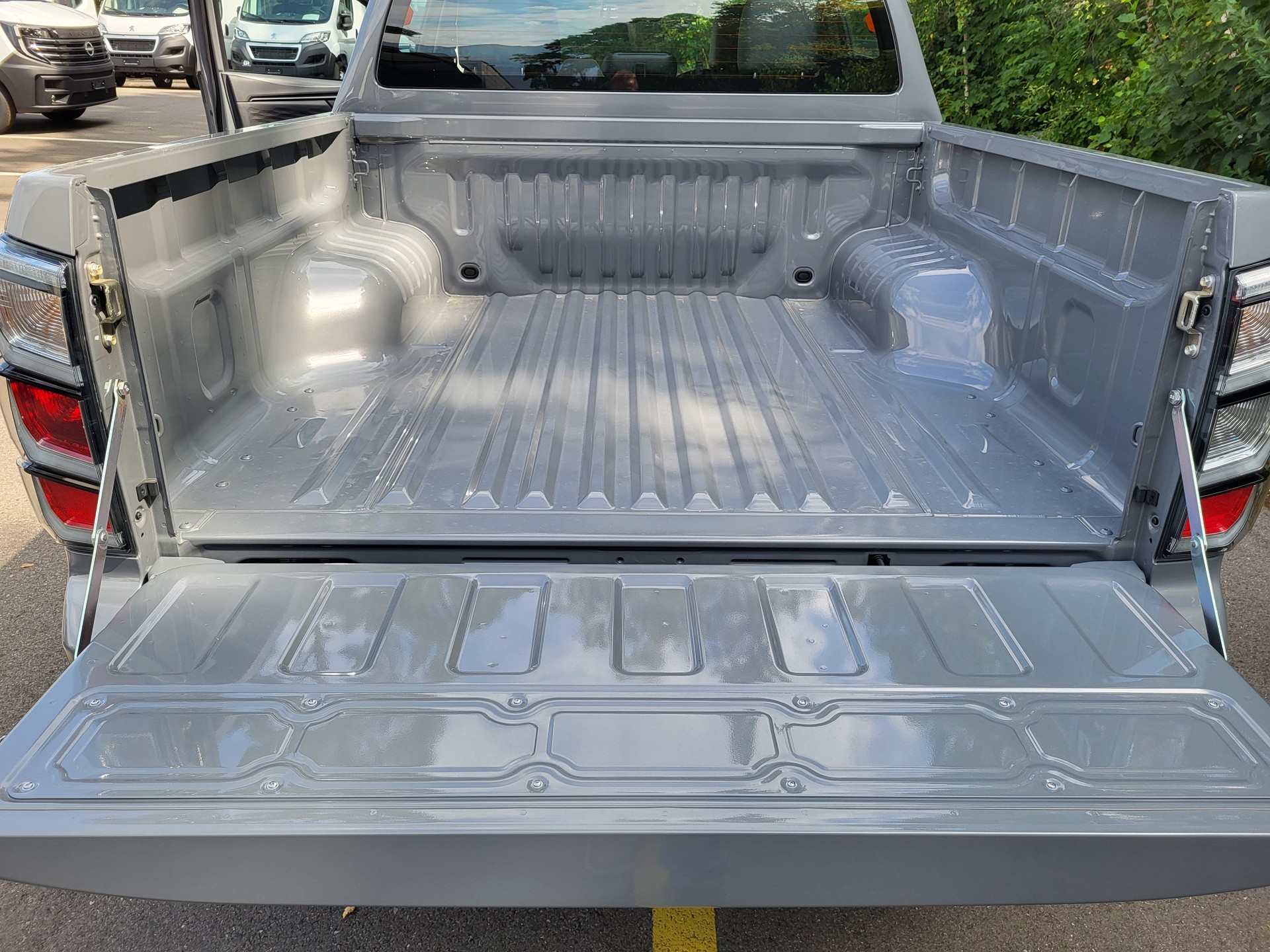 ISUZU D-MAX CrewCab Nitro Sport 2.2 DMS 4x4-image-6