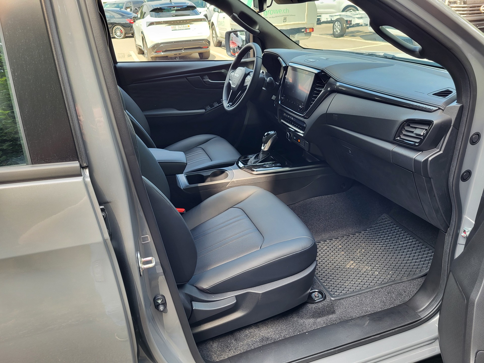 ISUZU D-MAX CrewCab Nitro Sport 2.2 DMS 4x4-image-9