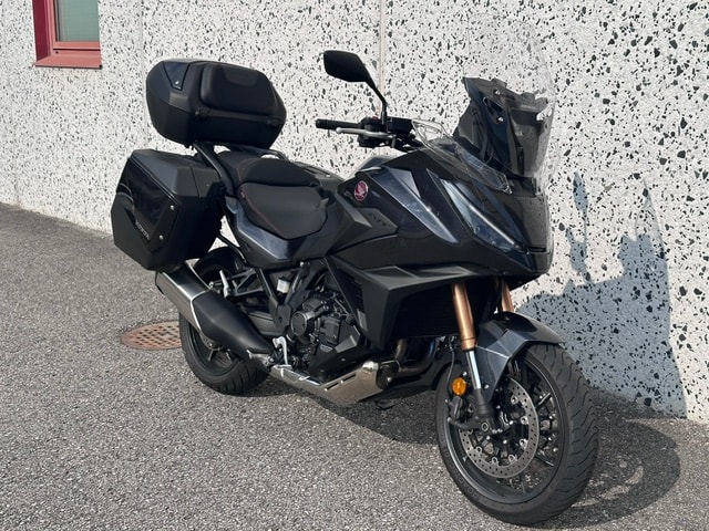 HONDA NT 1100 DCT E.S.-image-1