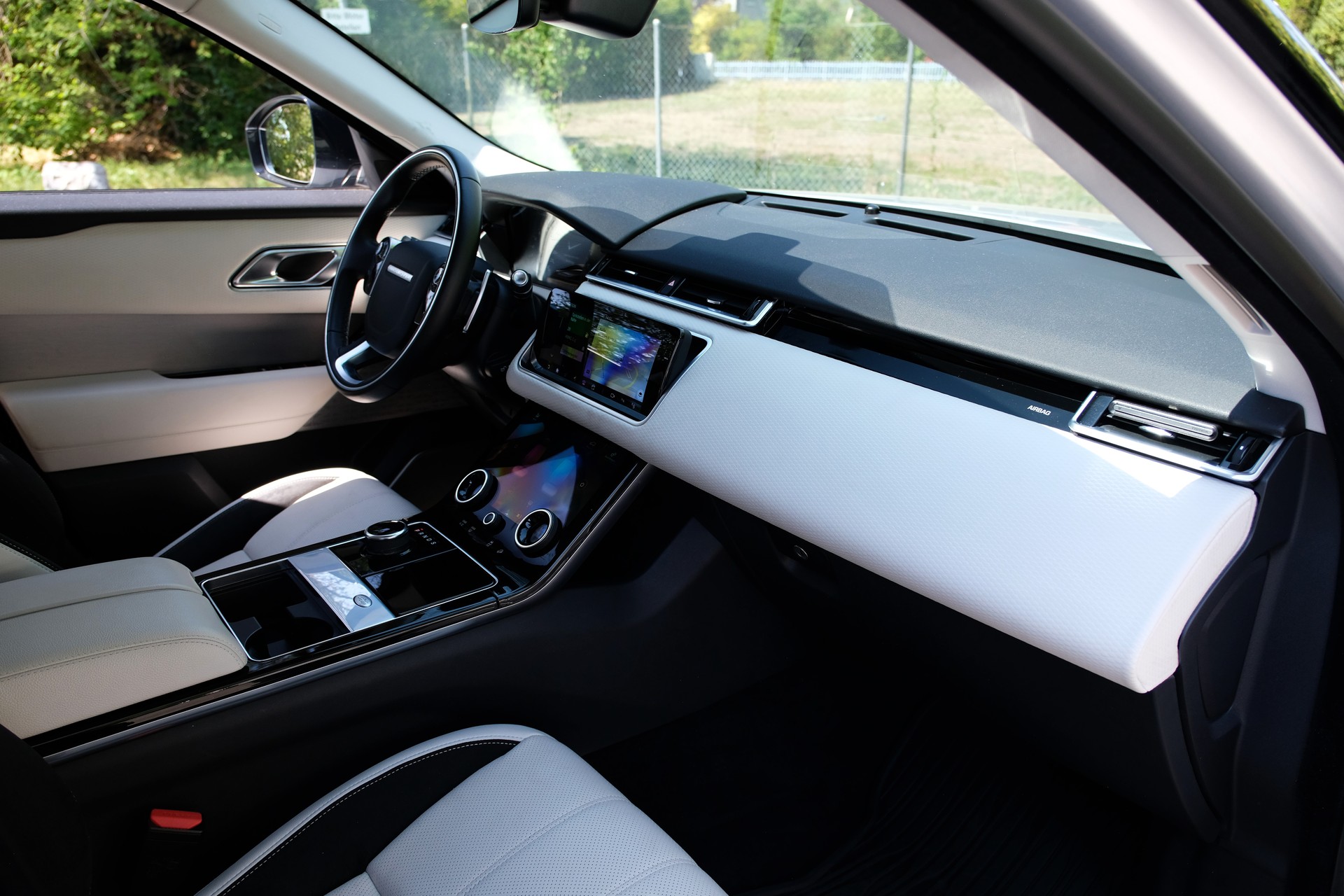 LAND ROVER Range Rover Velar R-Dynamic P 250 SE Automatic-image-10
