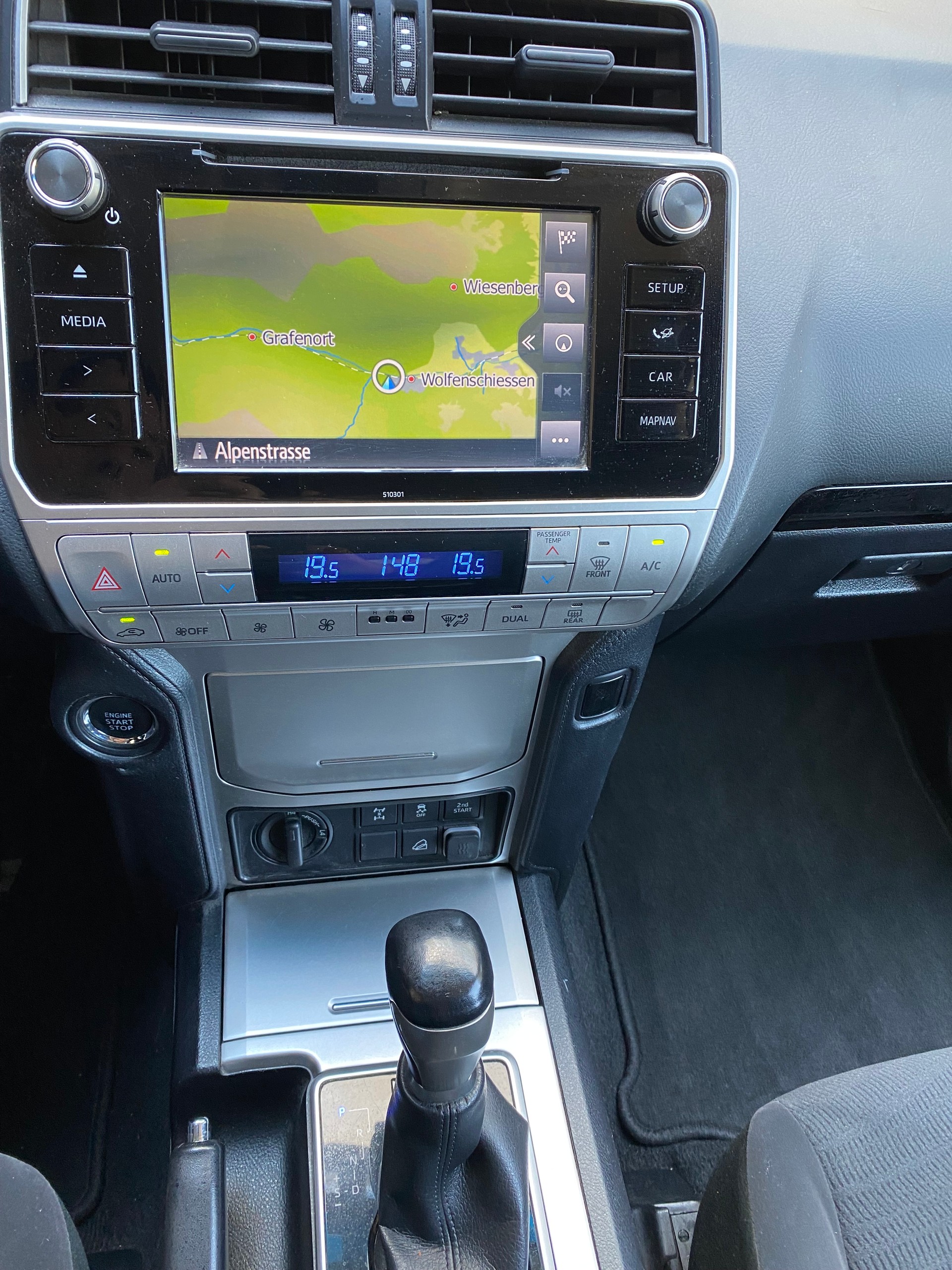 TOYOTA Land Cruiser 2.8TD Comfort Automatic-image-3