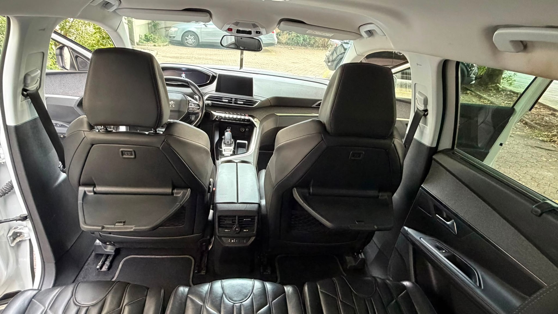 PEUGEOT Peugeot 5008 1.5HDi STT - EXPERTISÉ - 16'300.--image-2