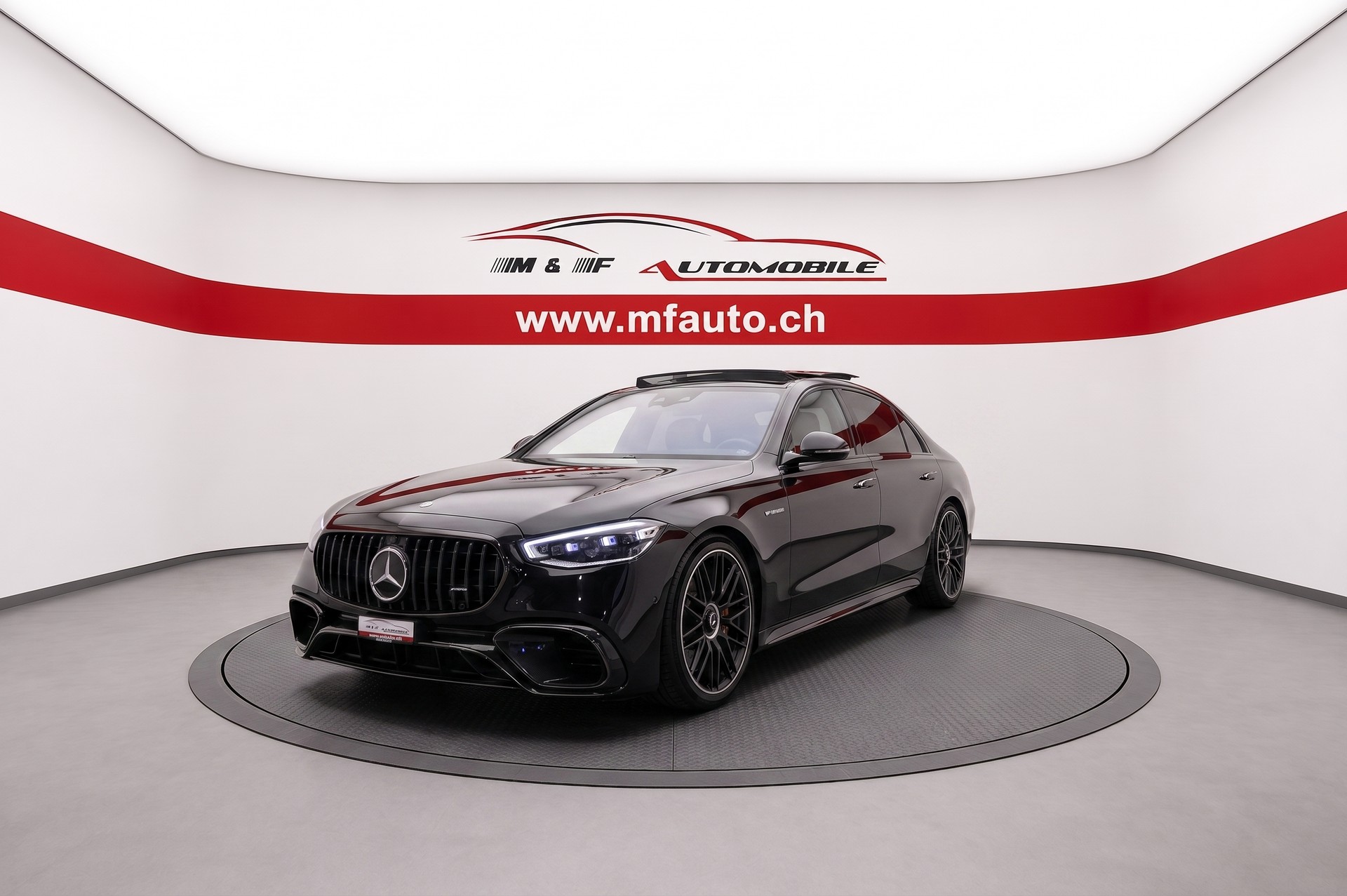 MERCEDES-BENZ S 63 V8 AMG E Performance 4matic+ lang-showroom-element-1