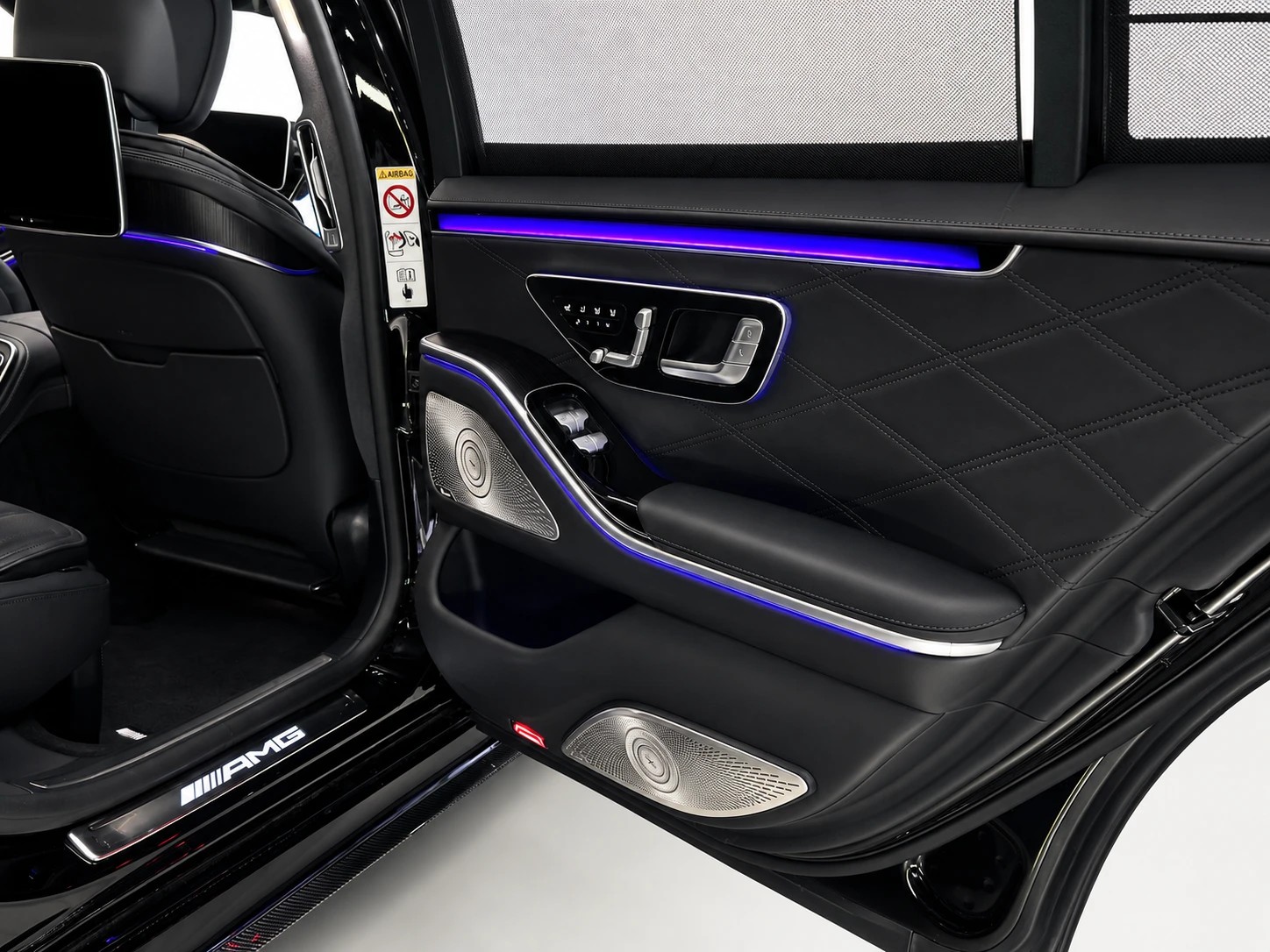 MERCEDES-BENZ S 63 V8 AMG E Performance 4matic+ lang-image-18