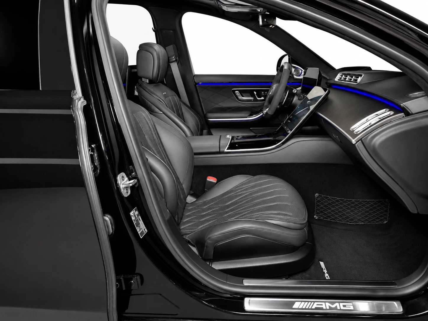 MERCEDES-BENZ S 63 V8 AMG E Performance 4matic+ lang-image-10