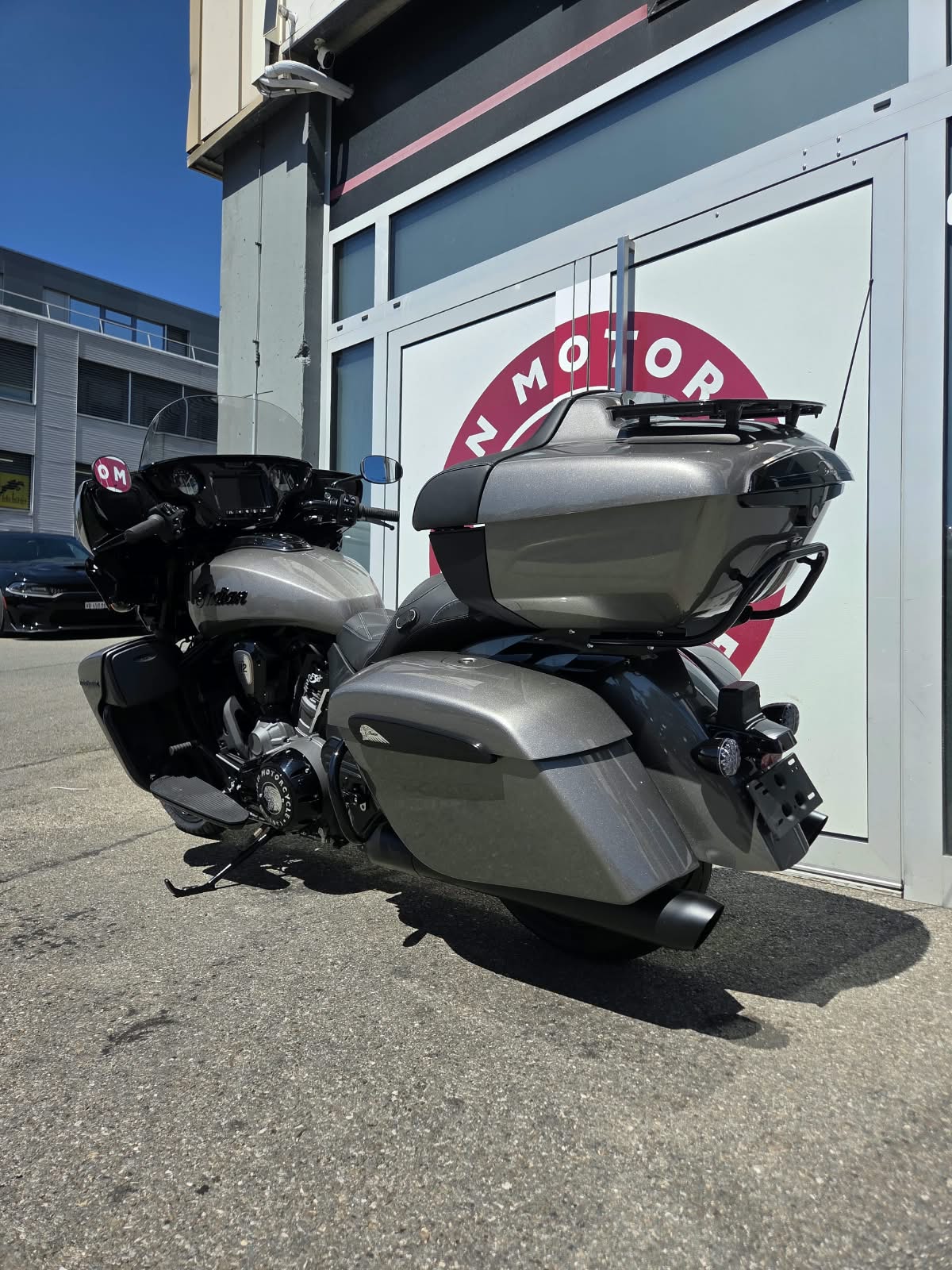 INDIAN Roadmaster Power Plus Dark Horse-image-5