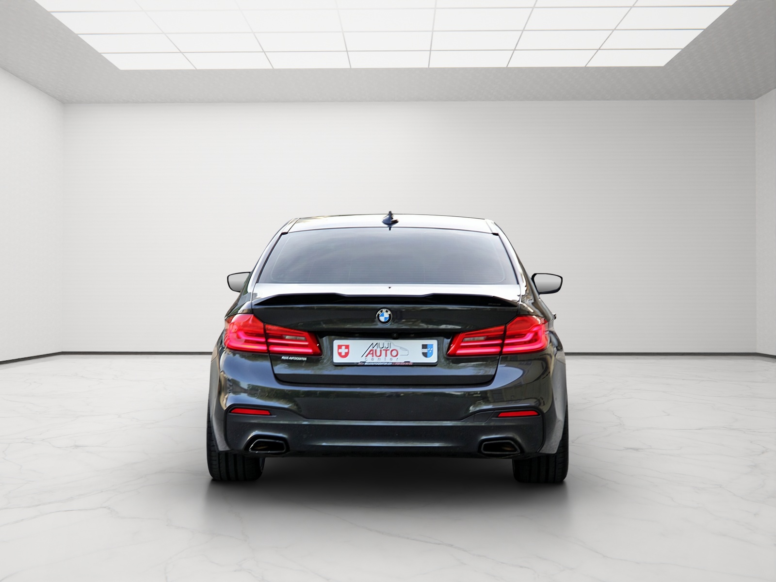 BMW 530d xDrive Steptronic M-Sport-showroom-element-3