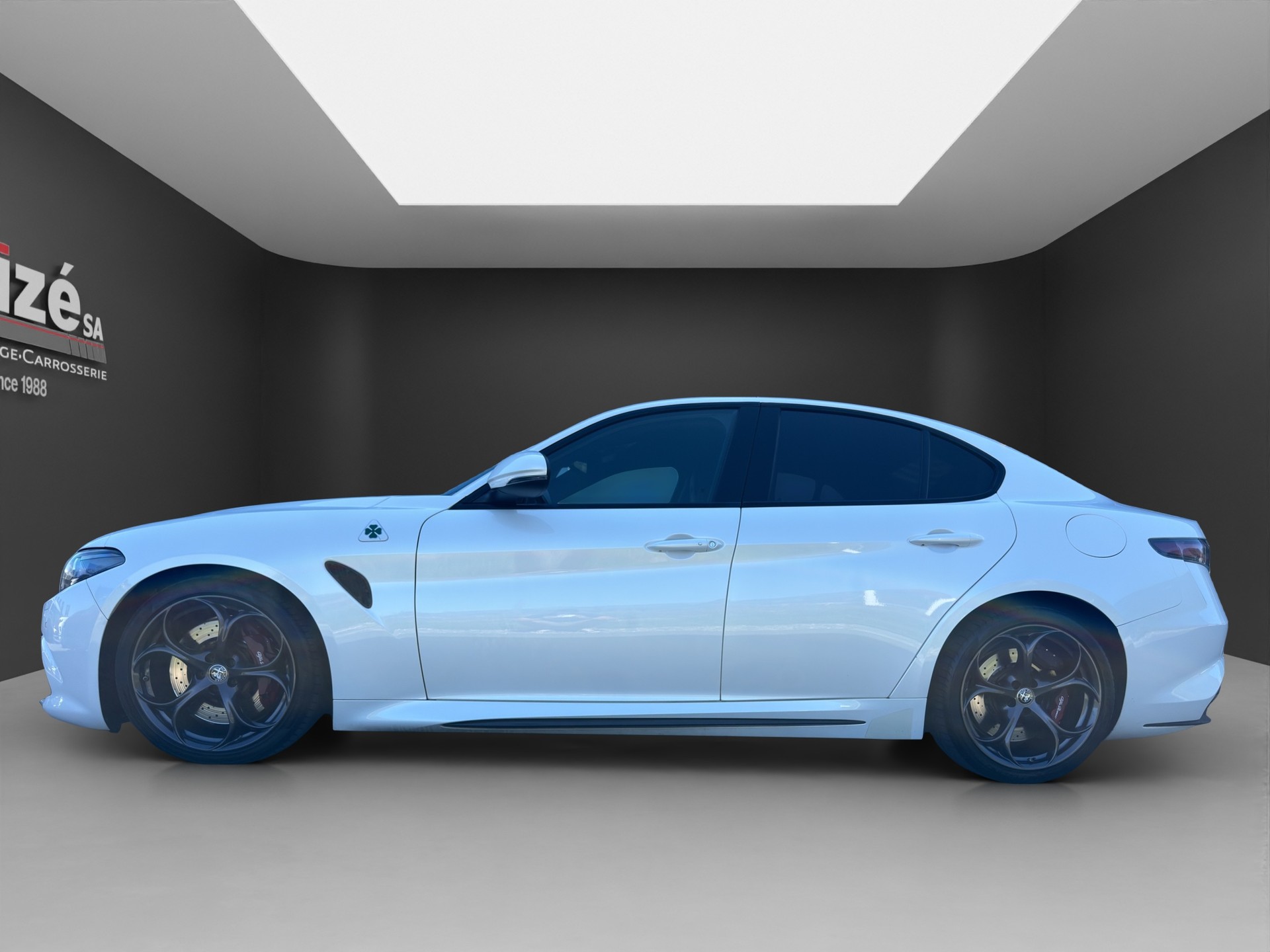 ALFA ROMEO Giulia 2.9 V6 Quadrifoglio Automatic-showroom-element-3