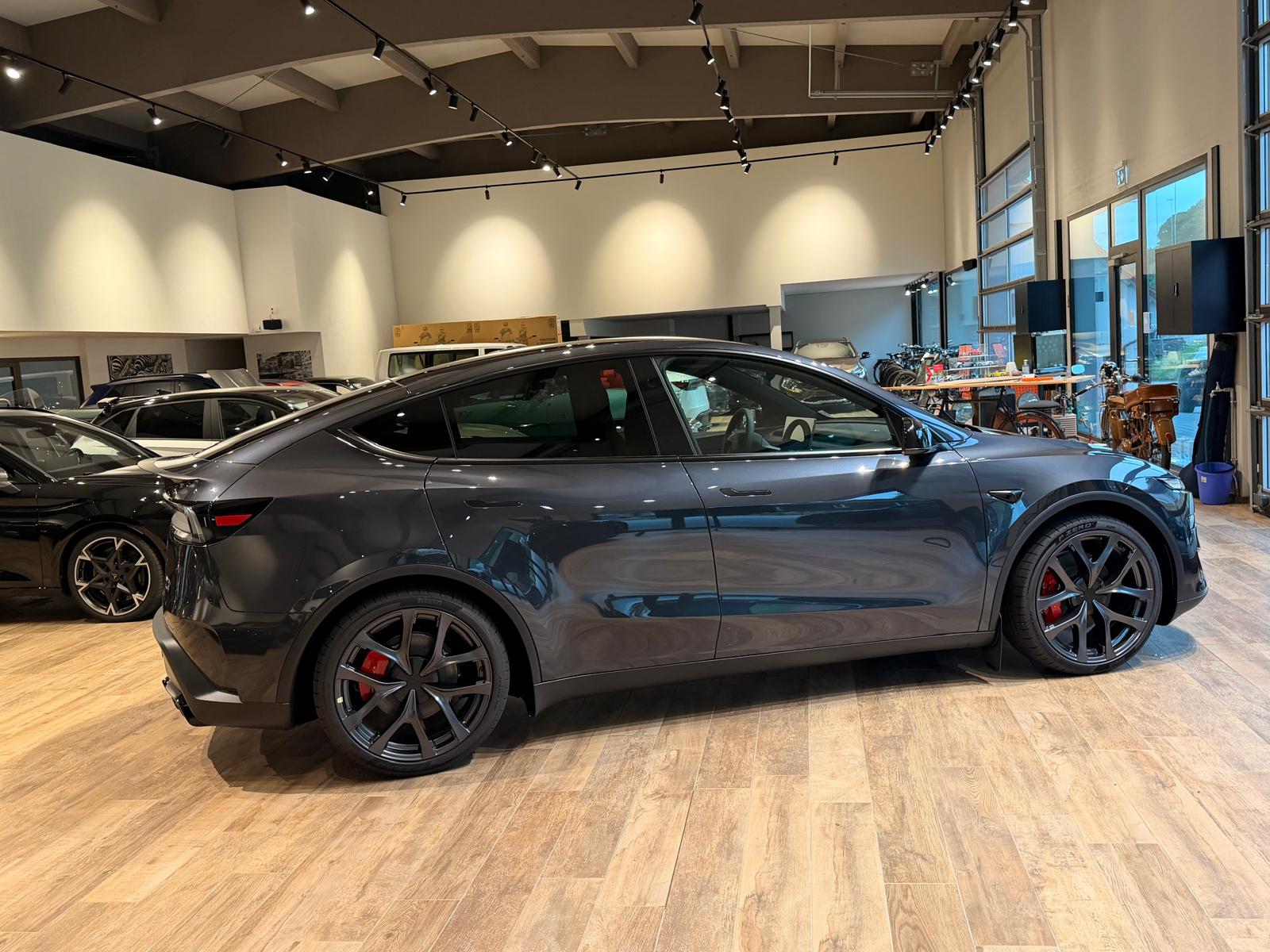 TESLA Model Y Performance AWD 🔥AHK🔥-image-11
