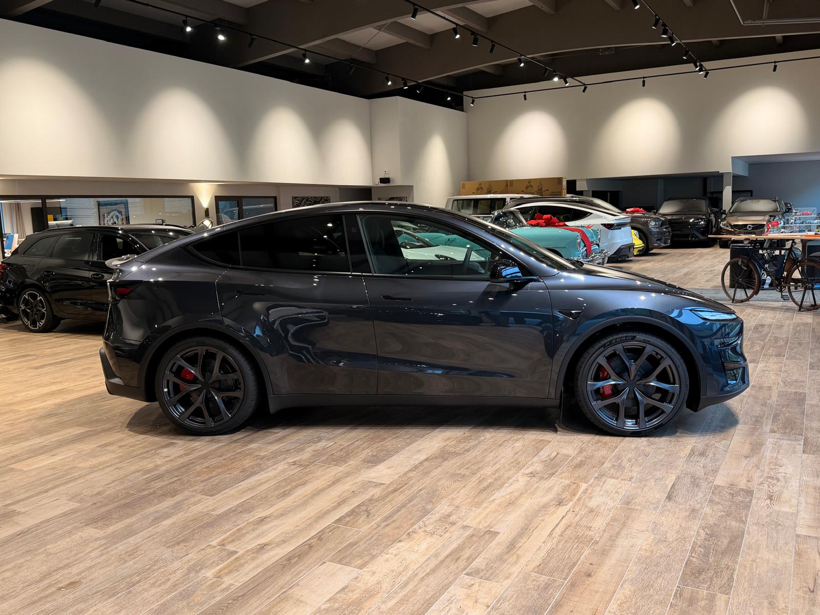 TESLA Model Y Performance AWD 🔥AHK🔥-image-10