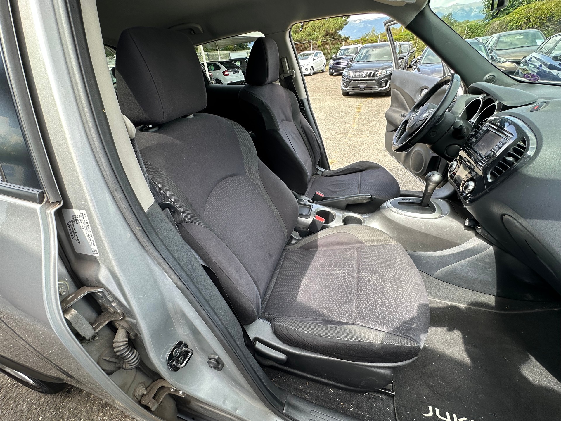NISSAN Juke 1.6 tekna Xtronic CVT-image-19