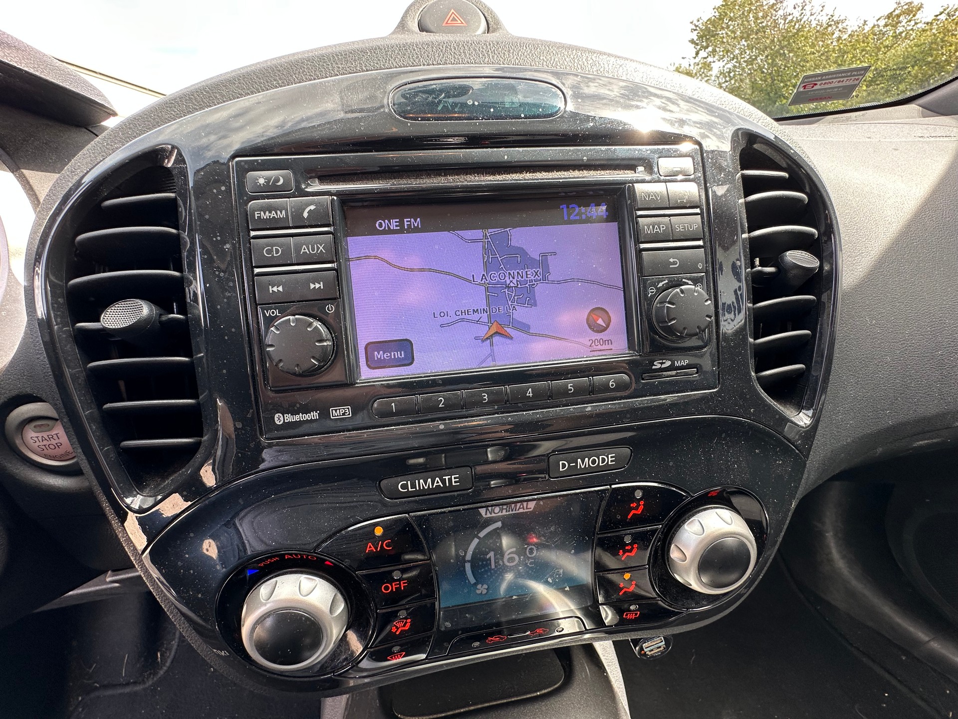 NISSAN Juke 1.6 tekna Xtronic CVT-image-17