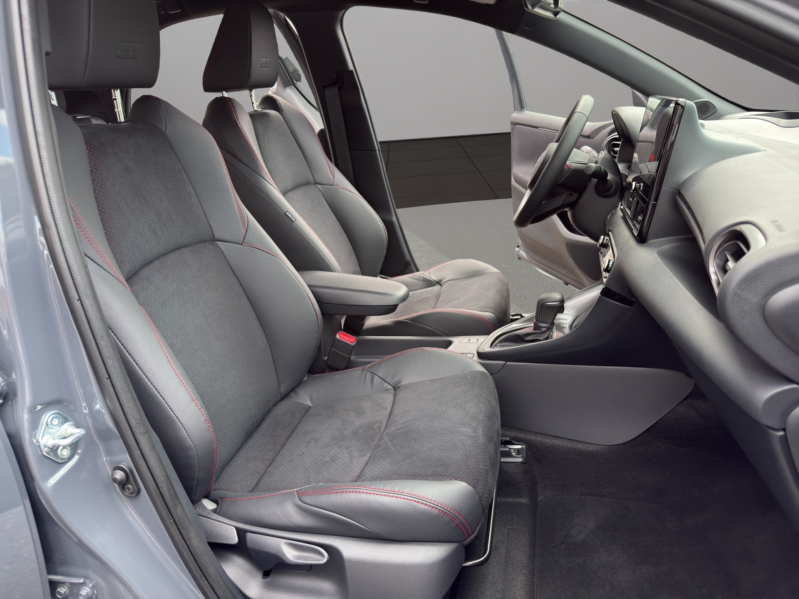 TOYOTA Yaris 1.5 GR Sport e-CVT (10 STÜCK)-image-16