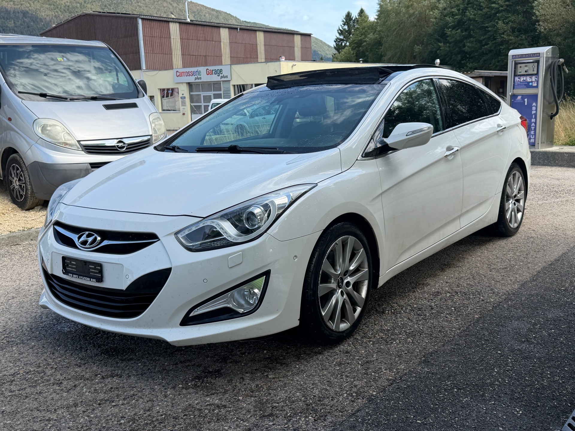 HYUNDAI i40 1.7 CRDI Premium Automatic