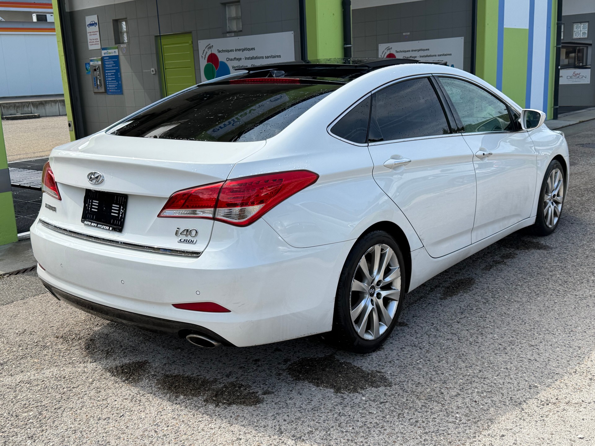 HYUNDAI i40 1.7 CRDI Premium Automatic-image-4