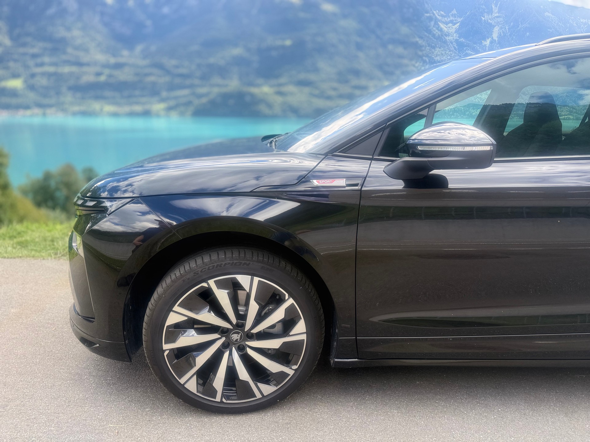 SKODA Enyaq 85x Sportline 4x4-image-24