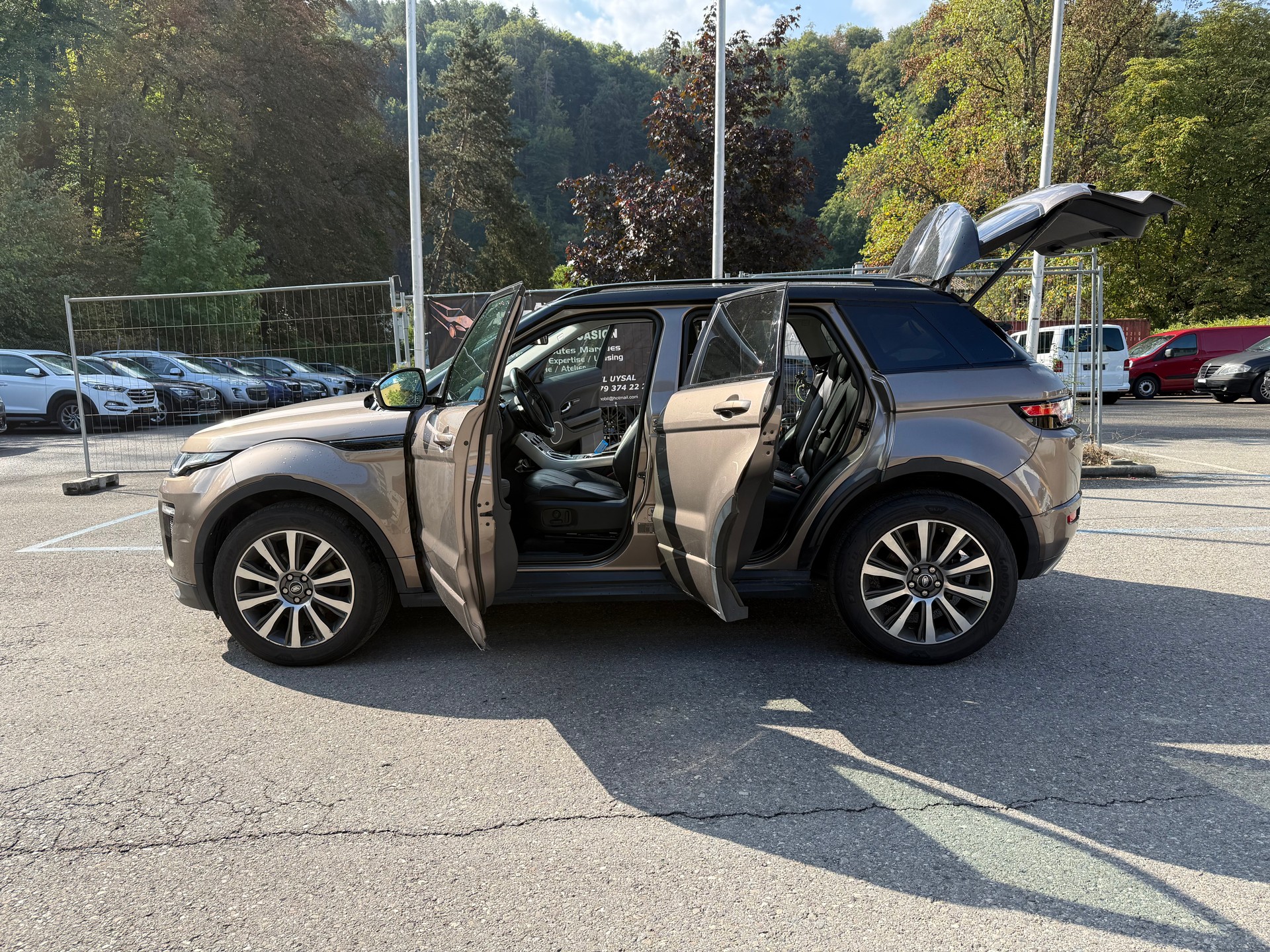 LAND ROVER Range Rover Evoque 2.0 Si4 HSE Dynamic AT9-image-17