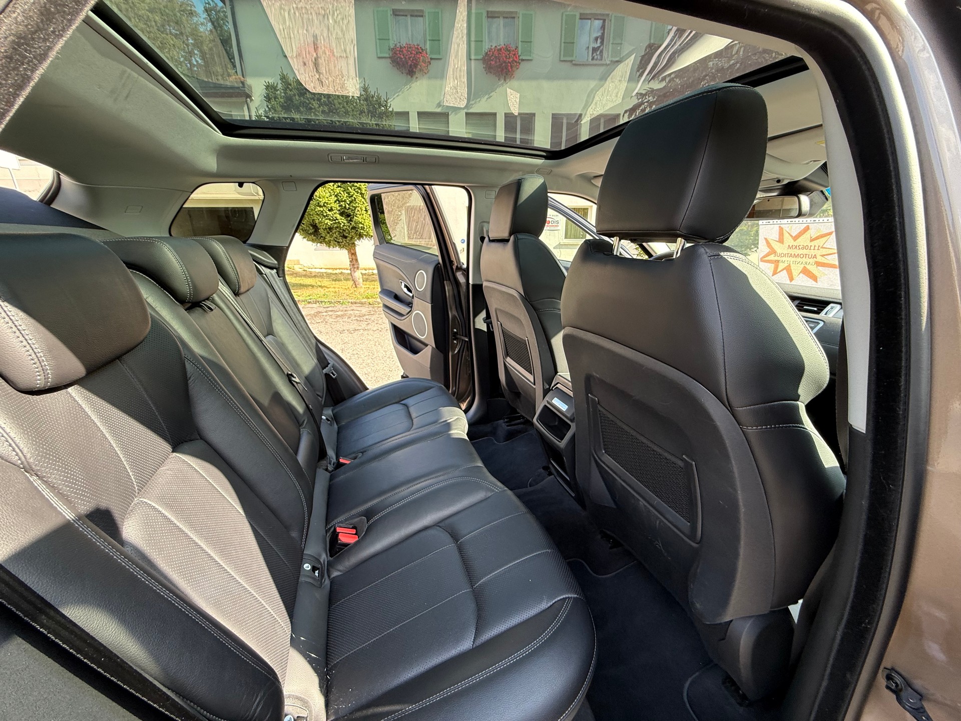 LAND ROVER Range Rover Evoque 2.0 Si4 HSE Dynamic AT9-image-13