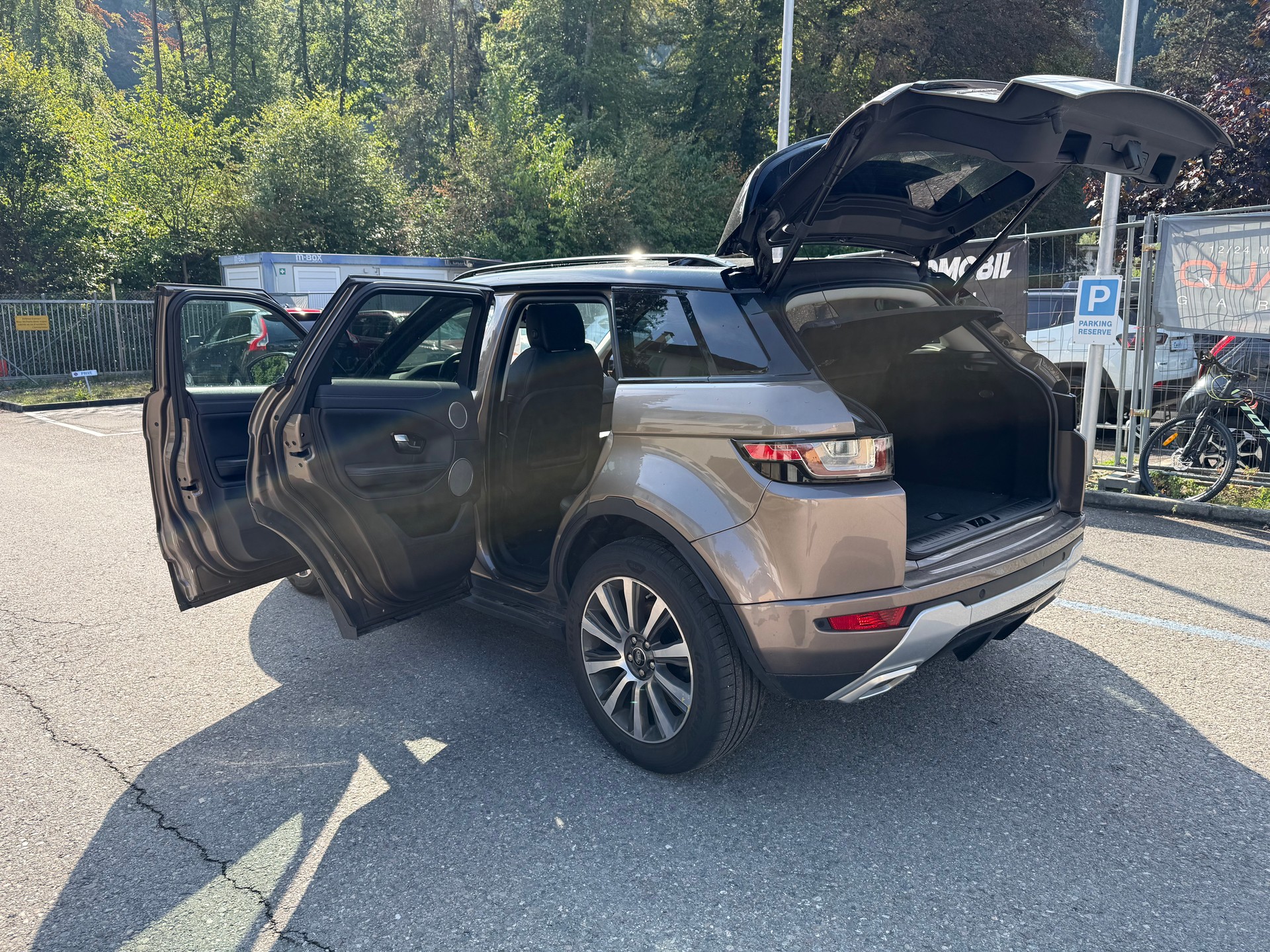 LAND ROVER Range Rover Evoque 2.0 Si4 HSE Dynamic AT9-image-18