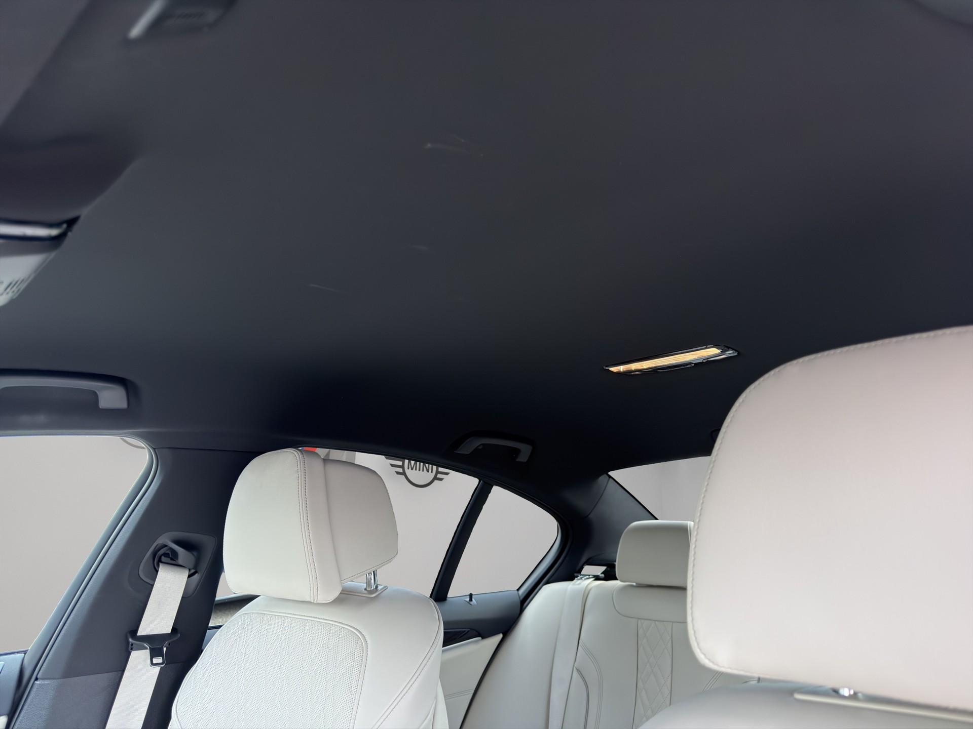 BMW 545e xDrive Pure M Sport Steptronic-image-19
