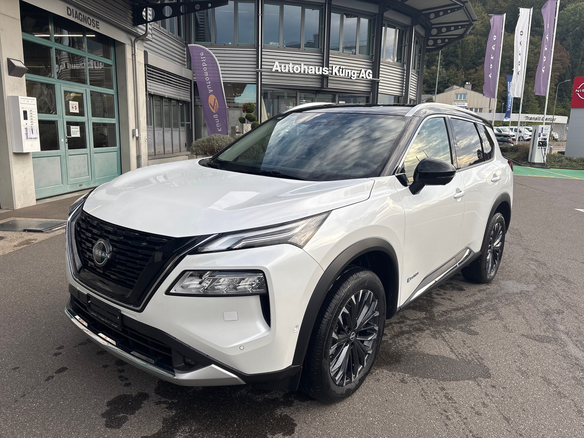 NISSAN X-Trail 1.5 VC-T e-Power 4WD Tekna-showroom-element-1