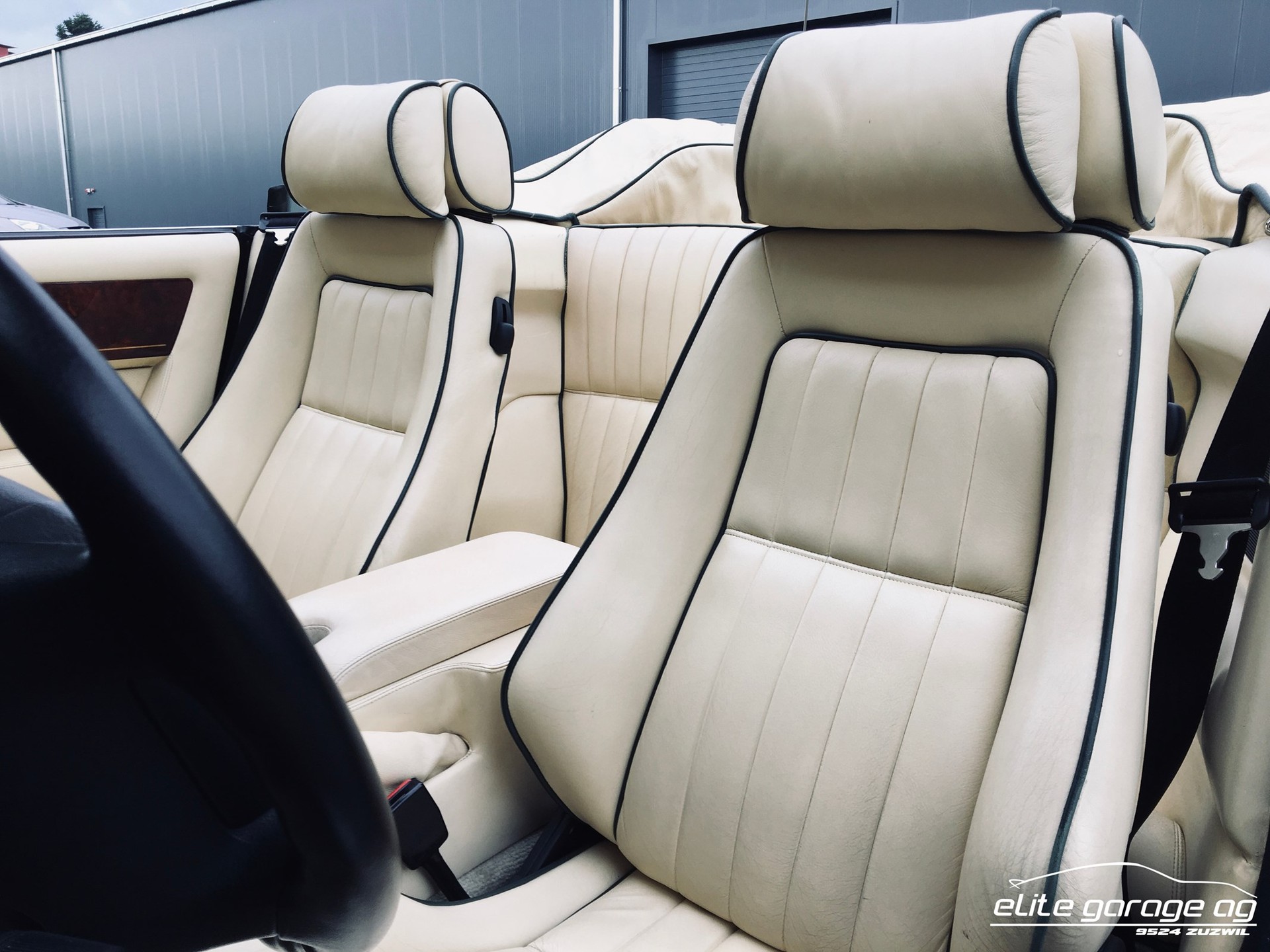 ASTON MARTIN Virage Volante-image-10