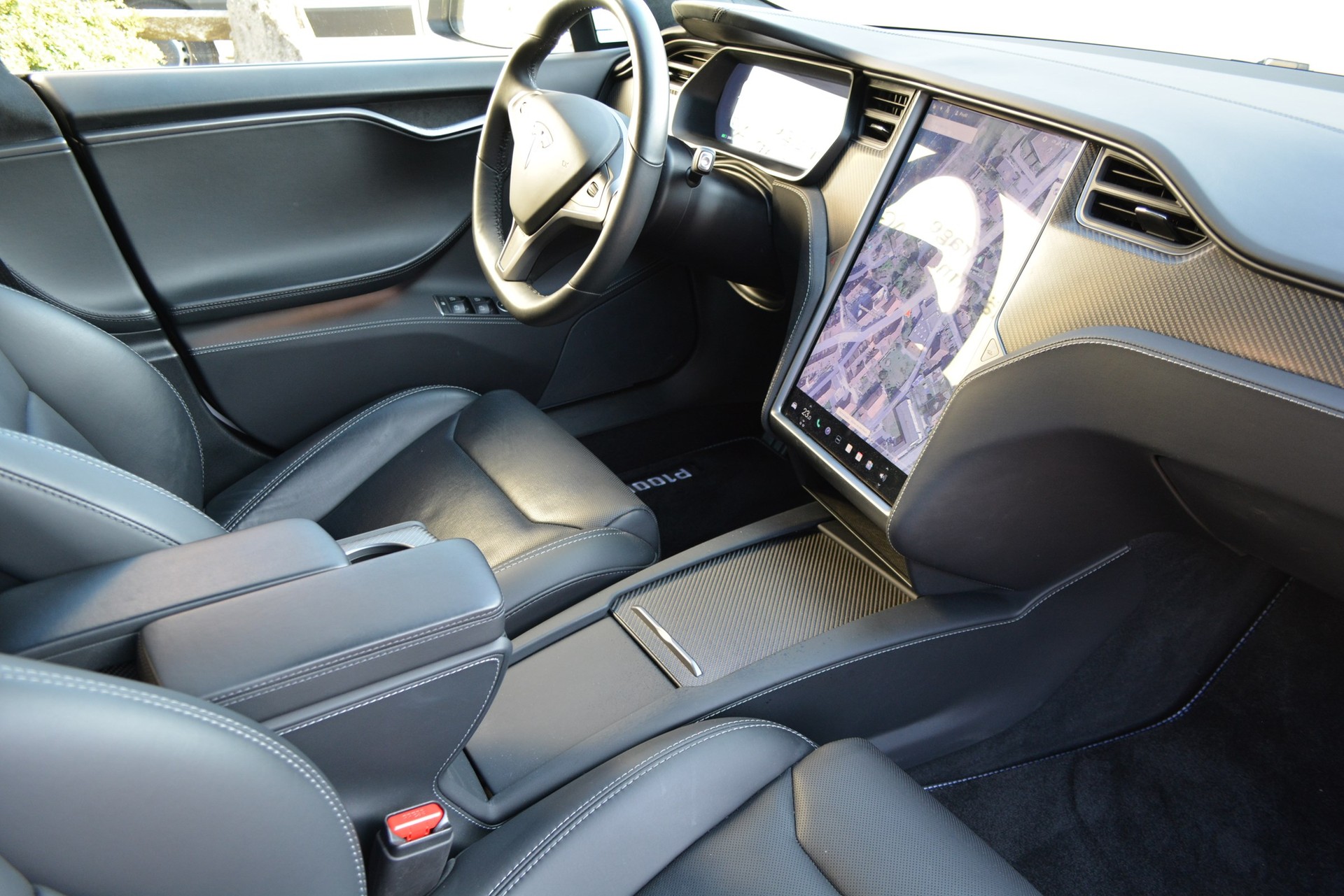 TESLA Model S 100 D Performance-image-11