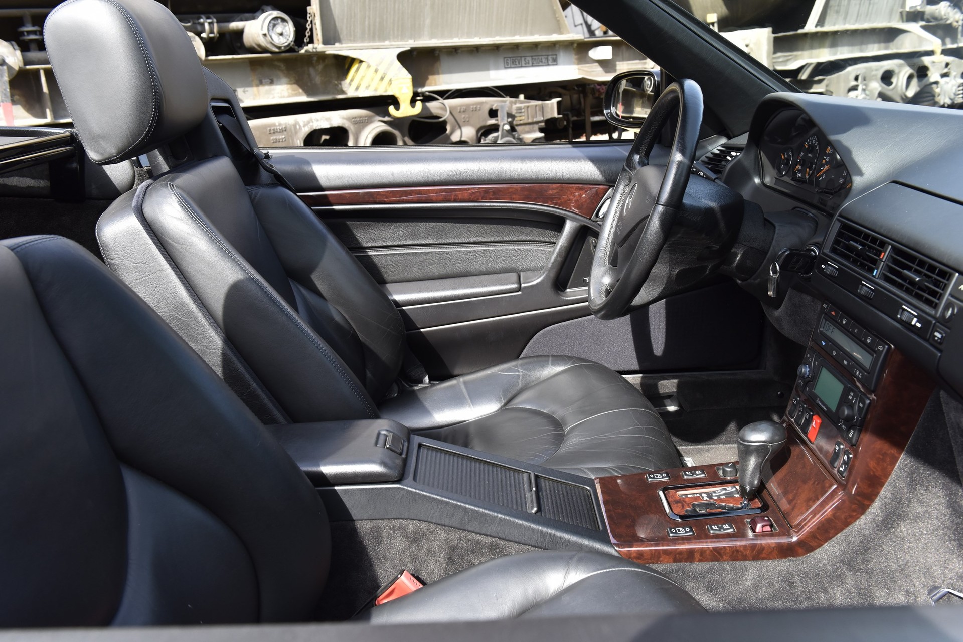 MERCEDES-BENZ SL 500-image-8