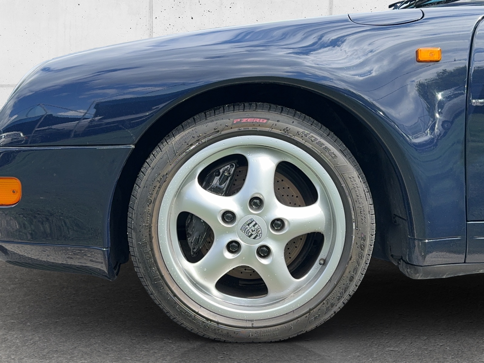 PORSCHE Carrera 4 Cabriolet-image-8