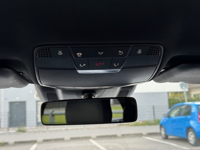 MERCEDES-BENZ E 200 Avantgarde 9G-Tronic-image-12