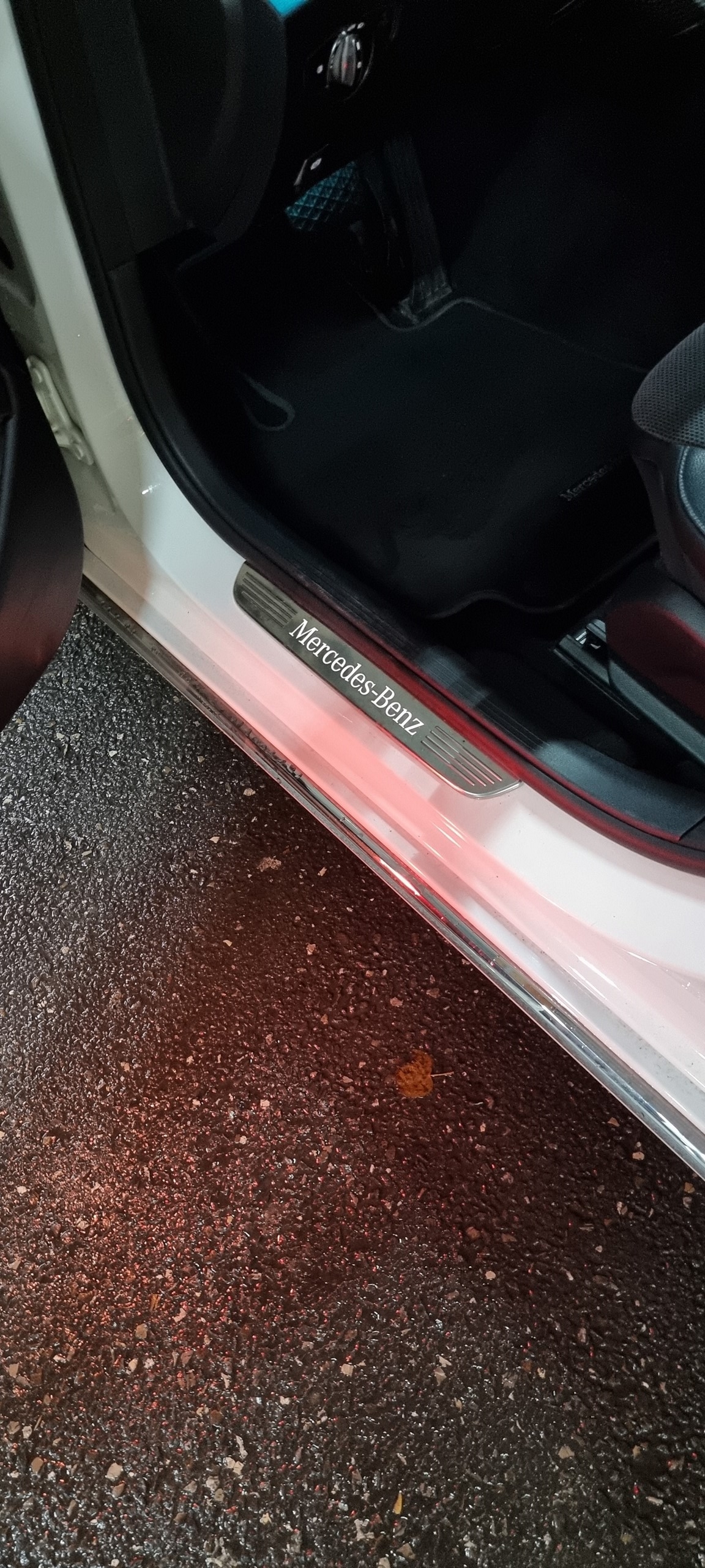 MERCEDES-BENZ E 200 Avantgarde 9G-Tronic-image-6