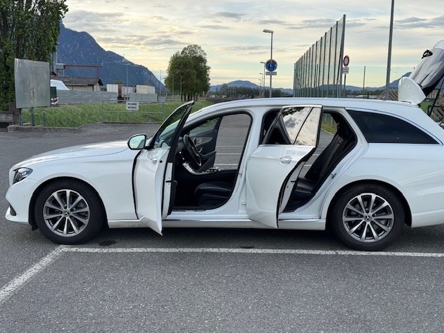 MERCEDES-BENZ E 200 Avantgarde 9G-Tronic-image-4